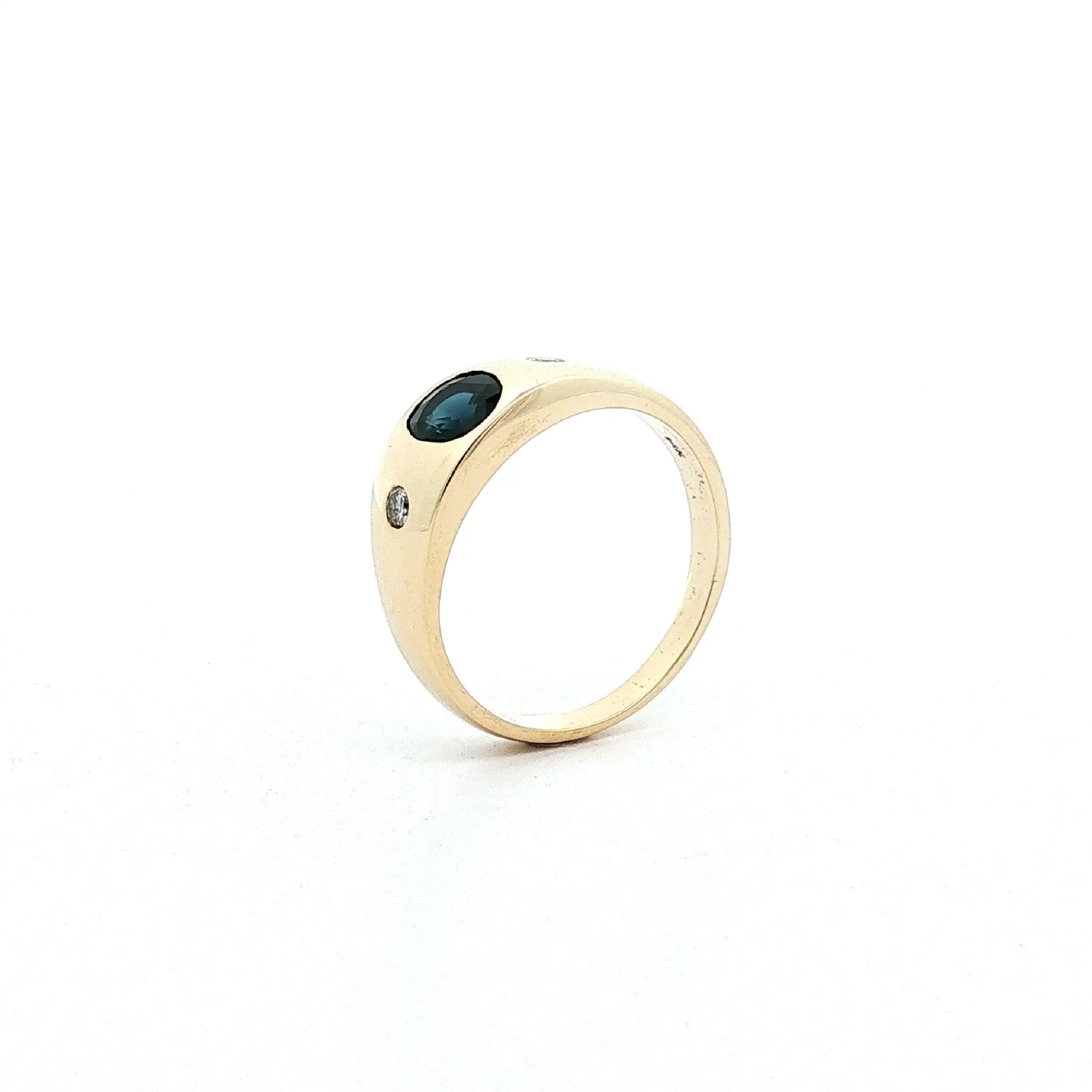 Ring Gelbgold mit Saphir & Brillanten Ring Gelbgold mit Saphir & Brillanten