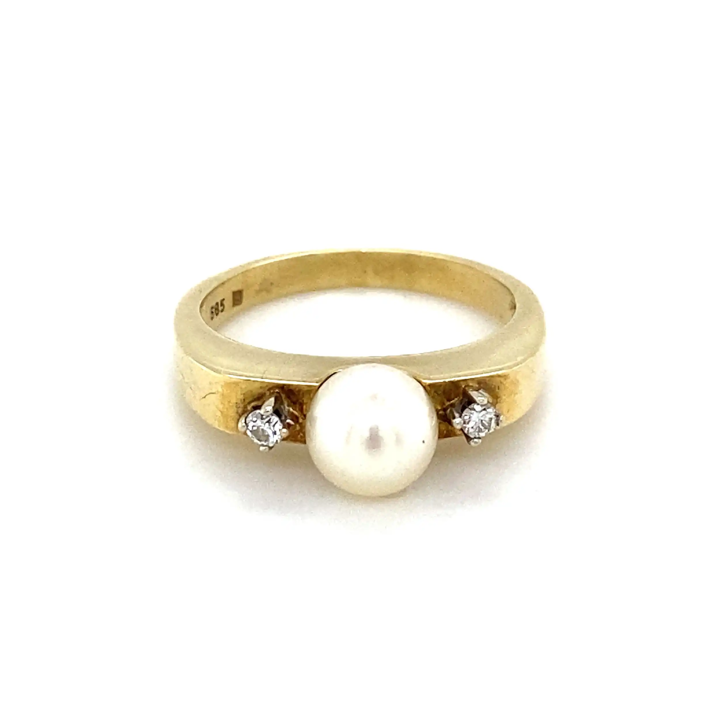 Ring Bicolor mit Perle und Brillanten Ring Bicolor mit Perle und Brillanten