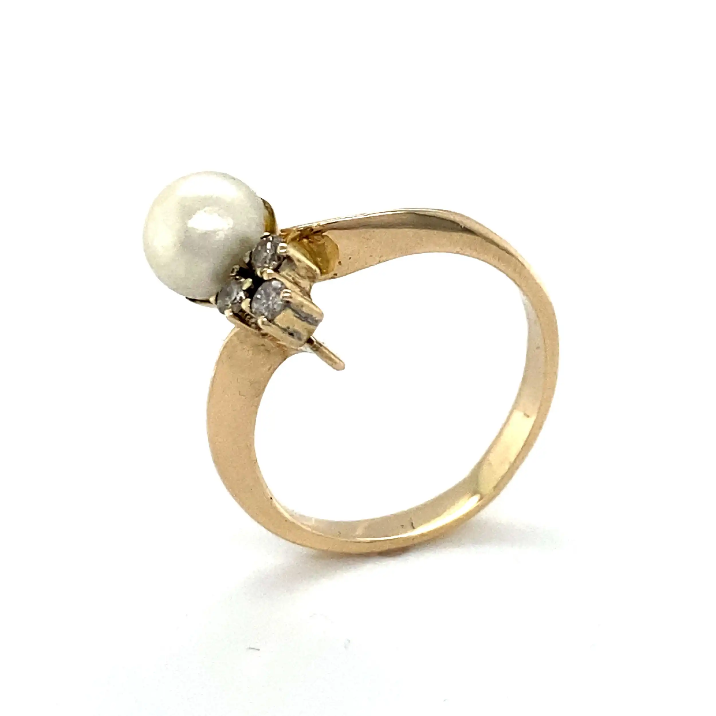 Ringn Gelbgold mit Perle und Brillanten Ringn Gelbgold mit Perle und Brillanten
