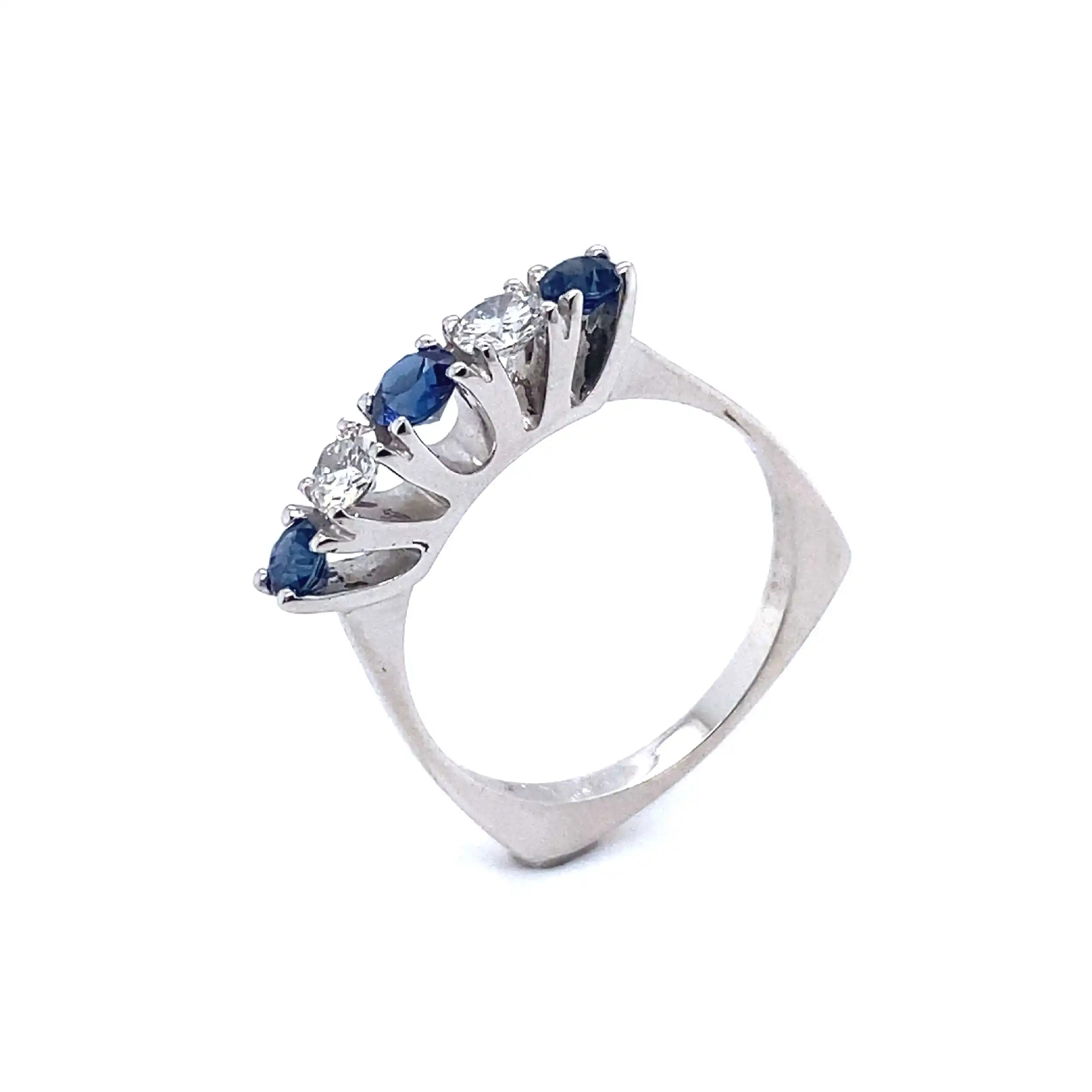 Ring Weißgold mit Brillanten und Saphiren Ring Weißgold mit Brillanten und Saphiren