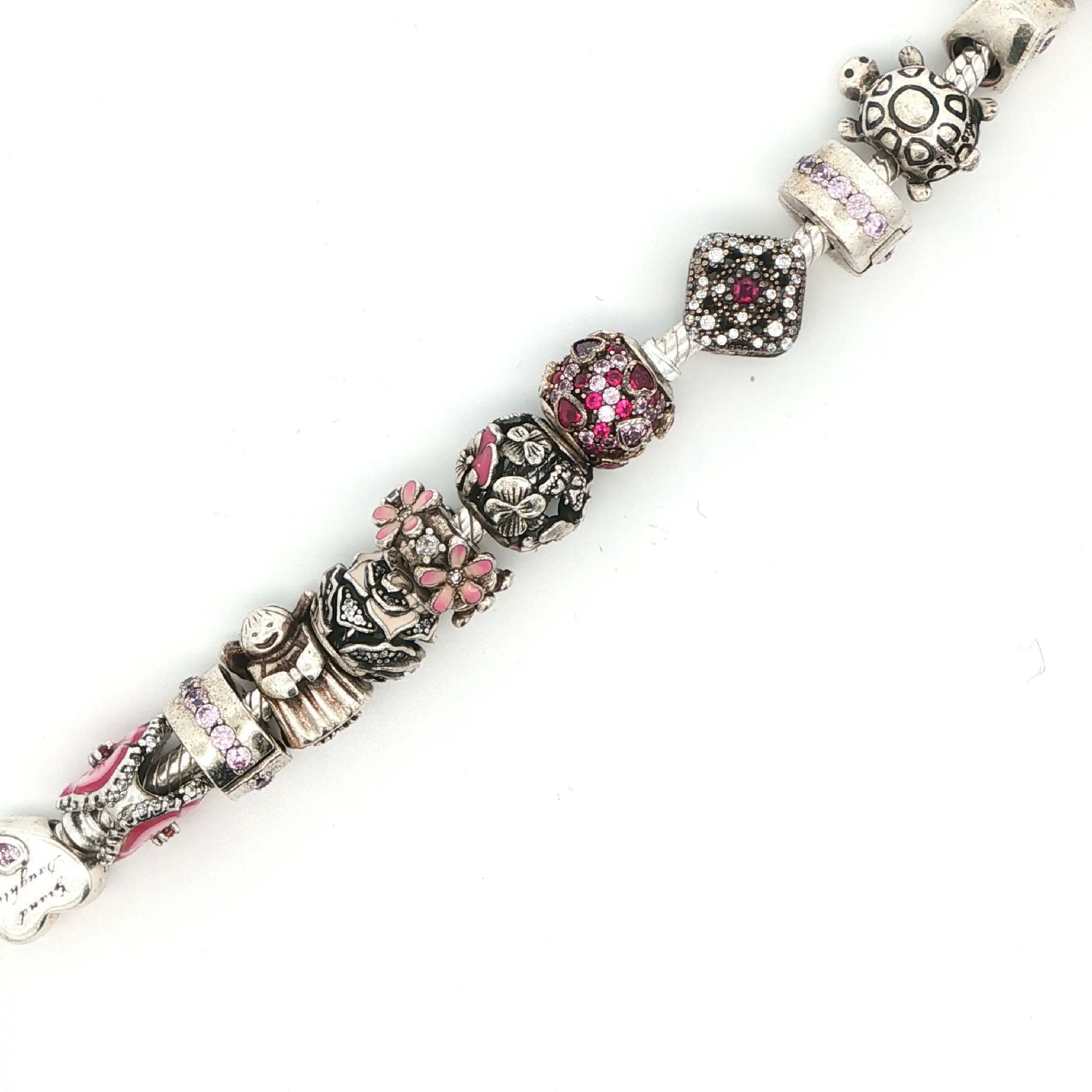 Pandora Armband mit 14 Charms