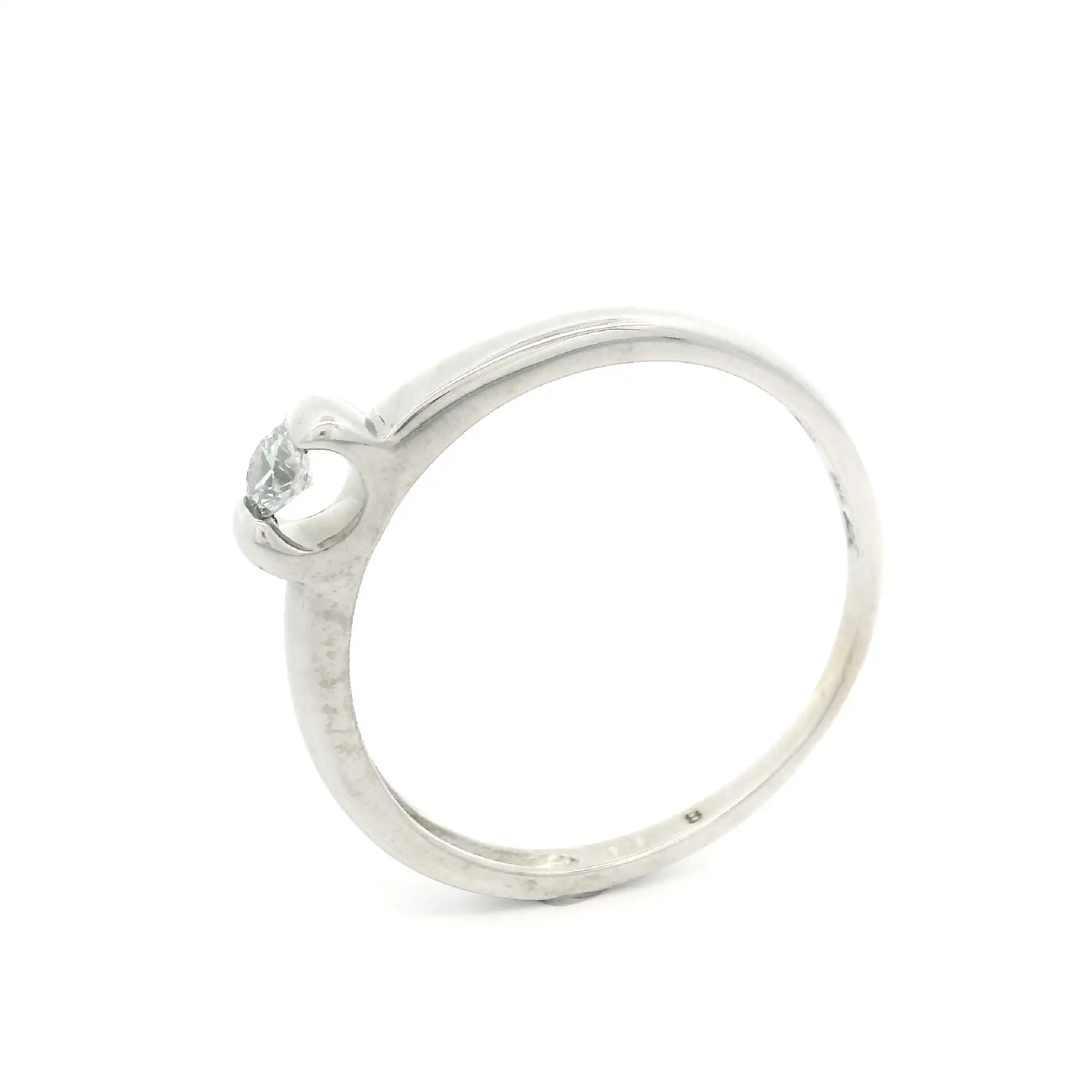 Ring Weißgold mit Brillant, graviert mit 0,08 ct Ring Weißgold mit Brillant, graviert mit 0,08 ct