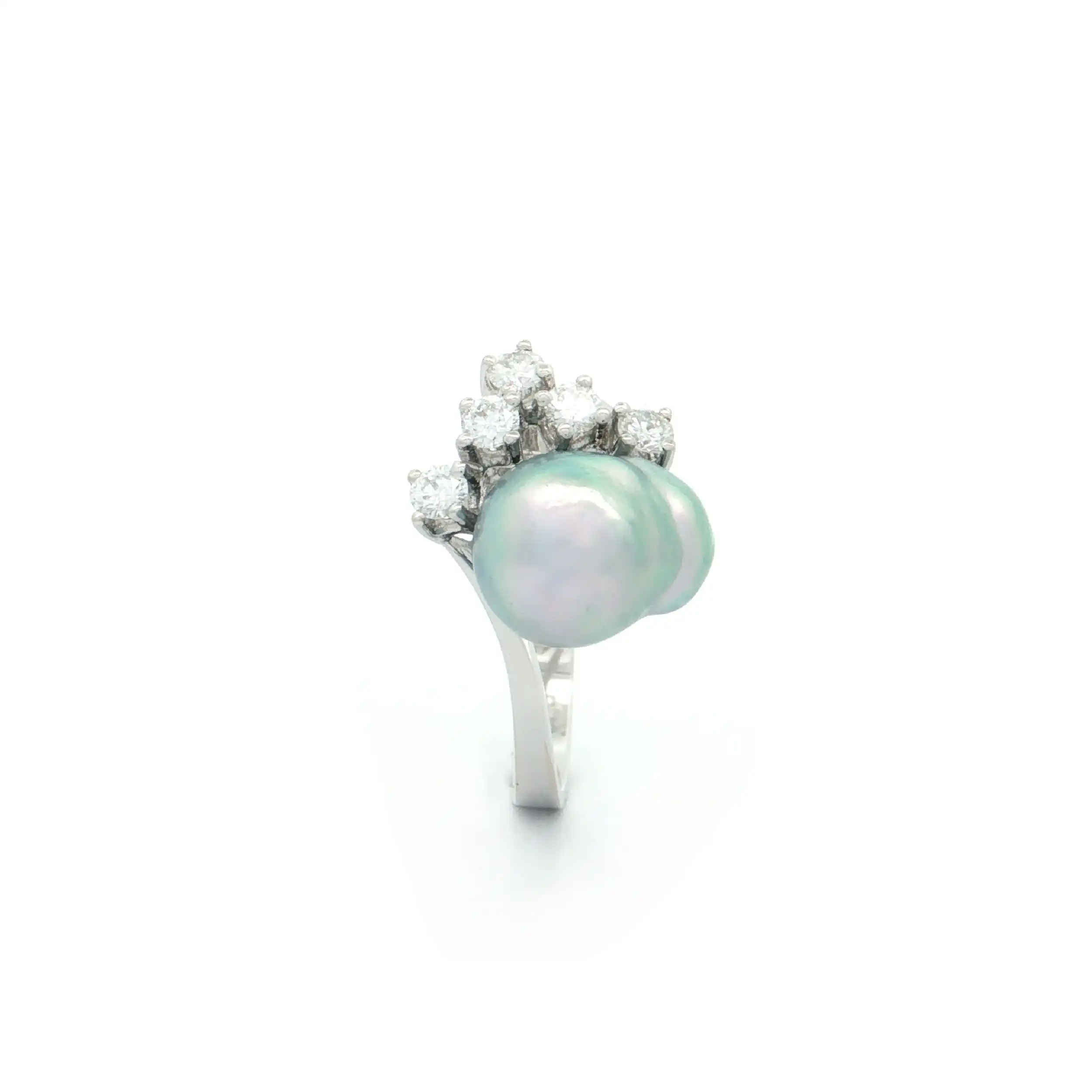 Ring Weißgold mit Brillanten und Perle, graviert mit 0,25ct Ring Weißgold mit Brillanten und Perle, graviert mit 0,25ct
