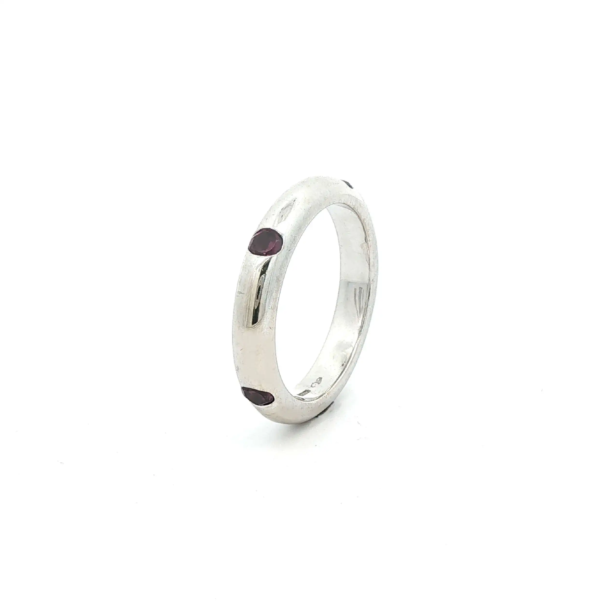 Ring Weißgold "Wempe" mit lila Steinen