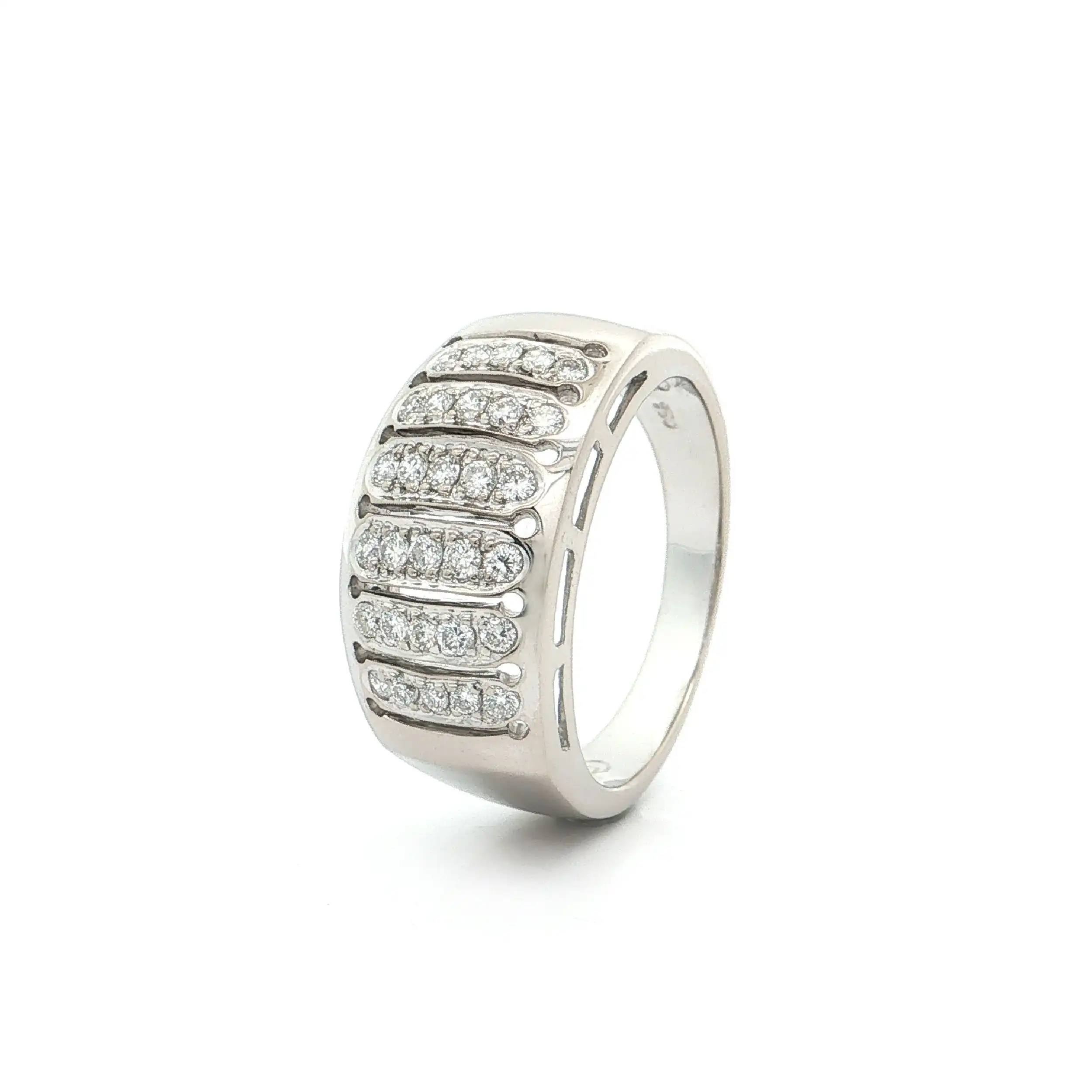 Ring Weißgold mit Brillanten Ring Weißgold mit Brillanten