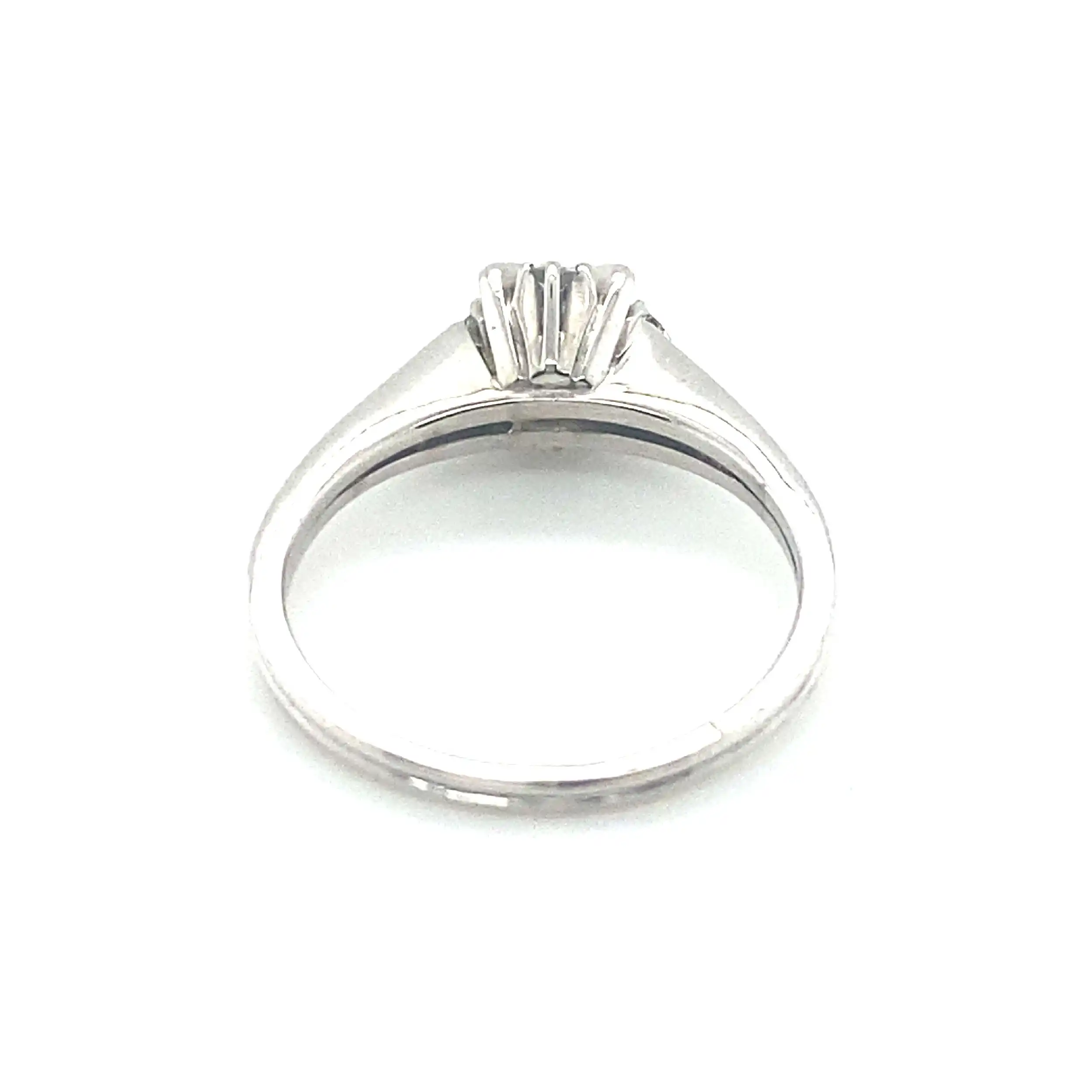 Ring Weißgold mit Brillant und Diamanten