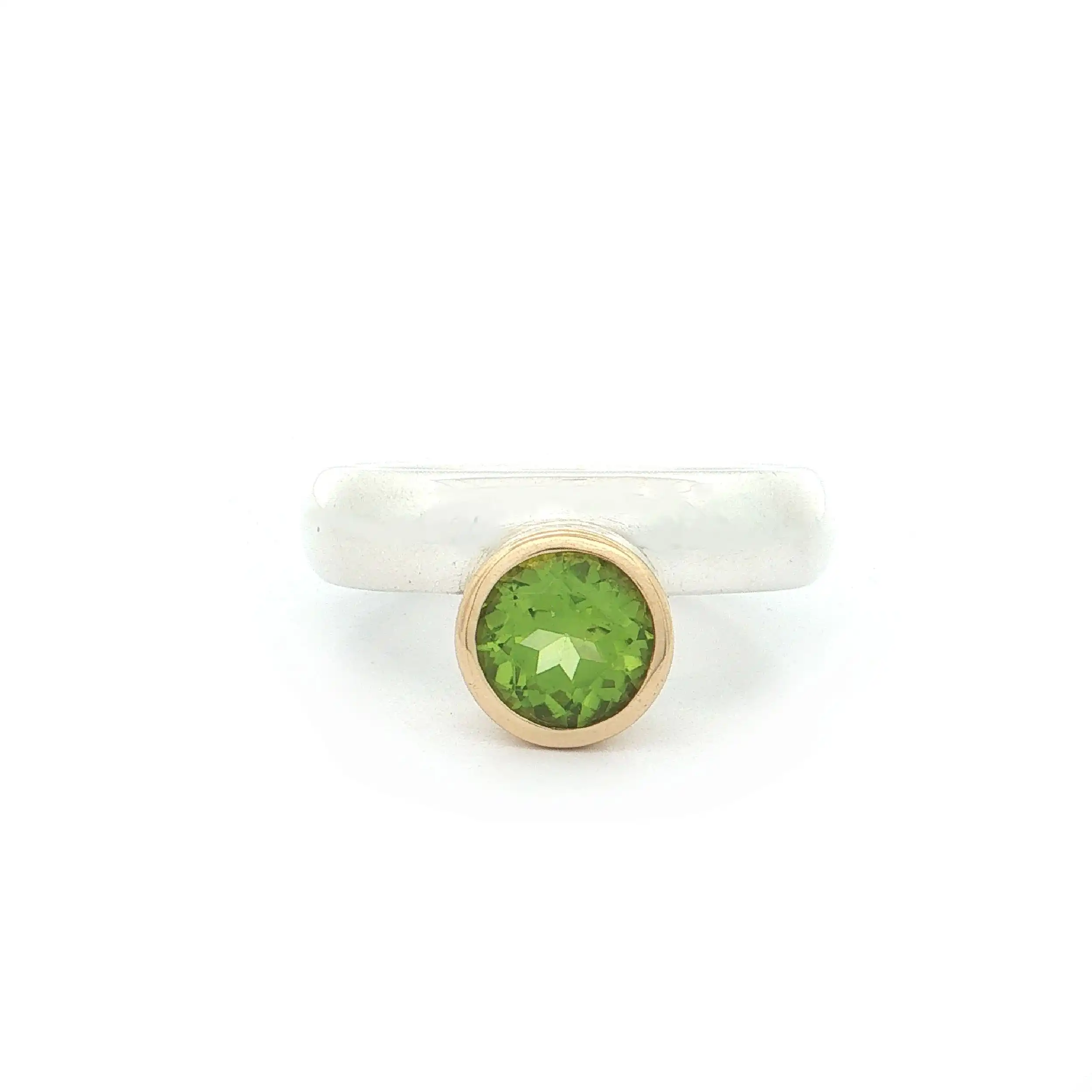 Ring Silber mit Gelbgold Fassung mit Peridot