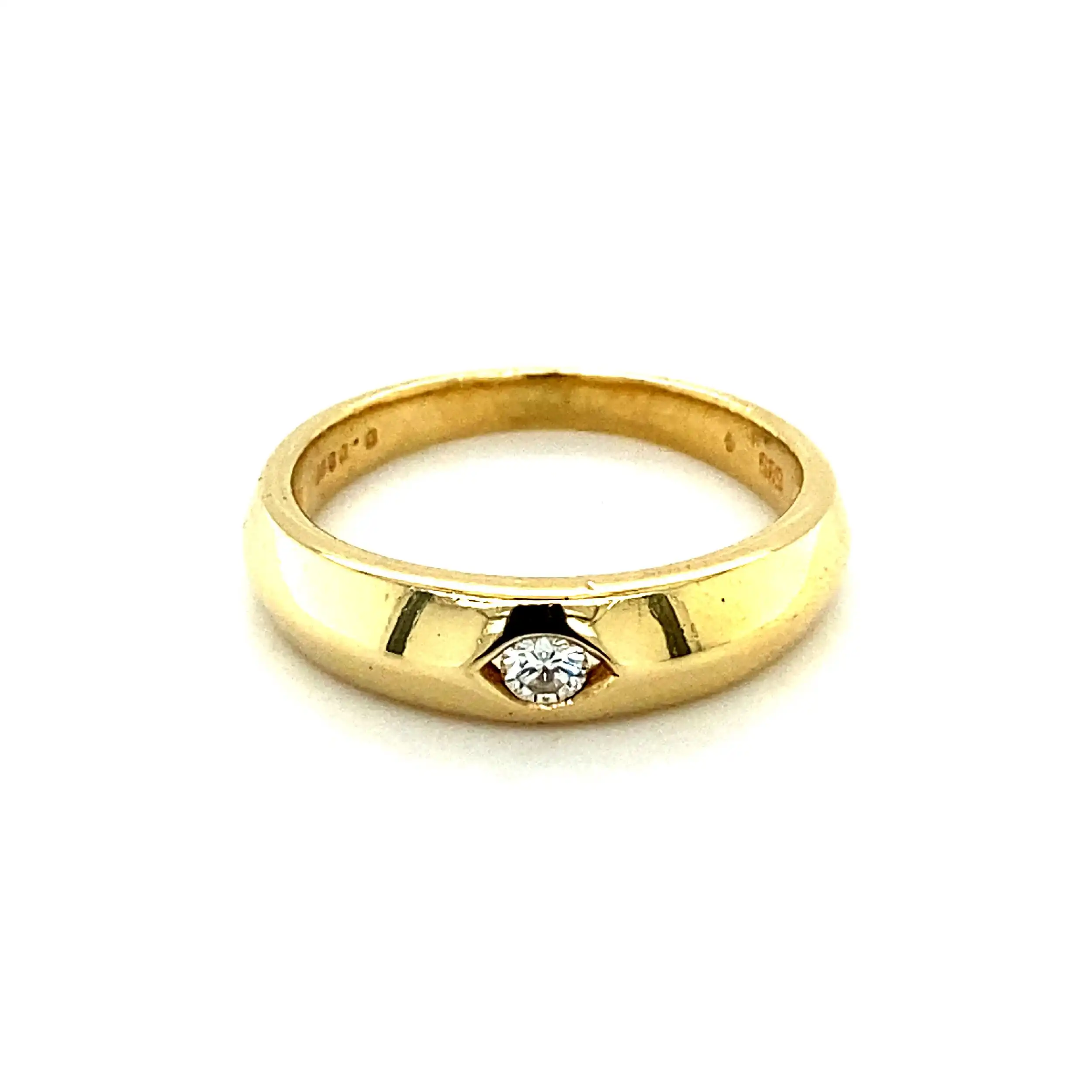 Ring Gelbgold mit Brillant, graviert mit 0,08ct Ring Gelbgold mit Brillant, graviert mit 0,08ct