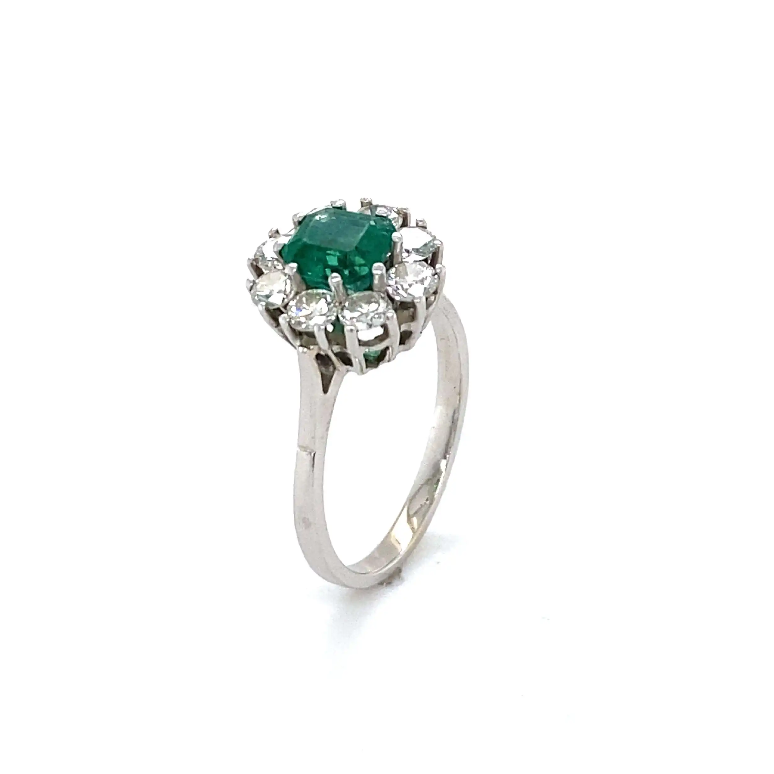 Ring Weißgold mit Brillanten und Smaragd Ring Weißgold mit Brillanten und Smaragd