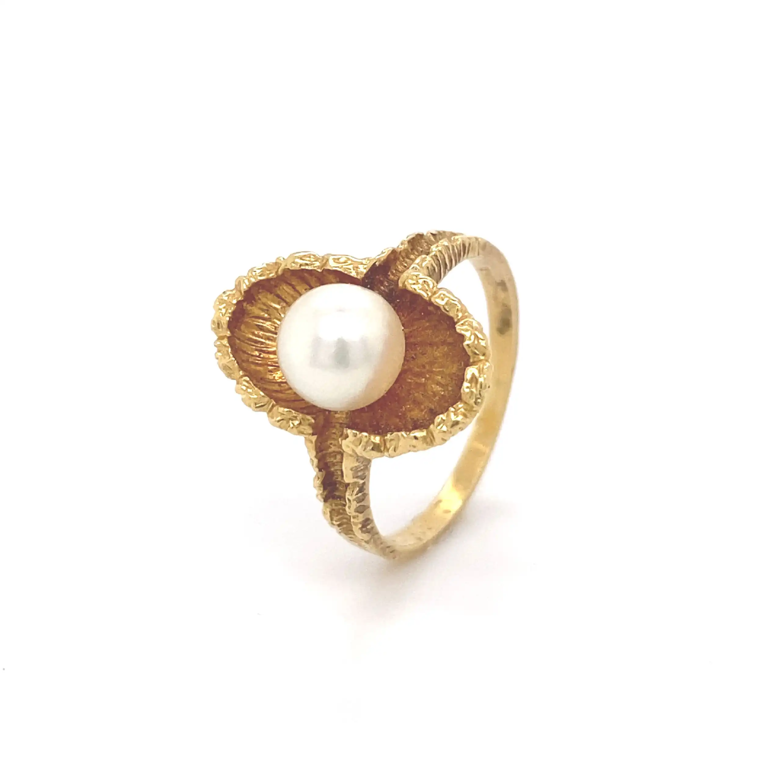 Ring Gelbgold mit Perle Ring Gelbgold mit Perle