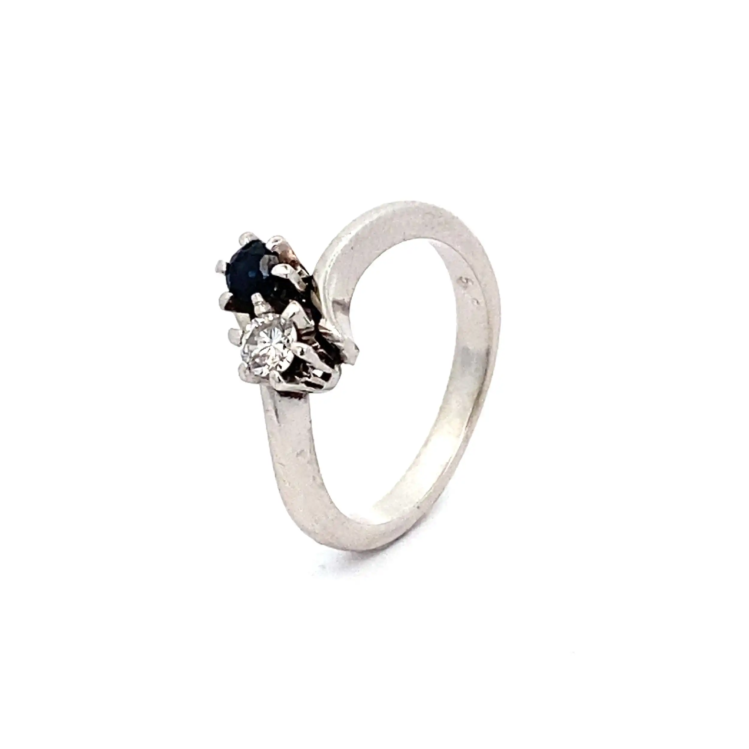 Ring Weißgold mit Saphir und Brillant