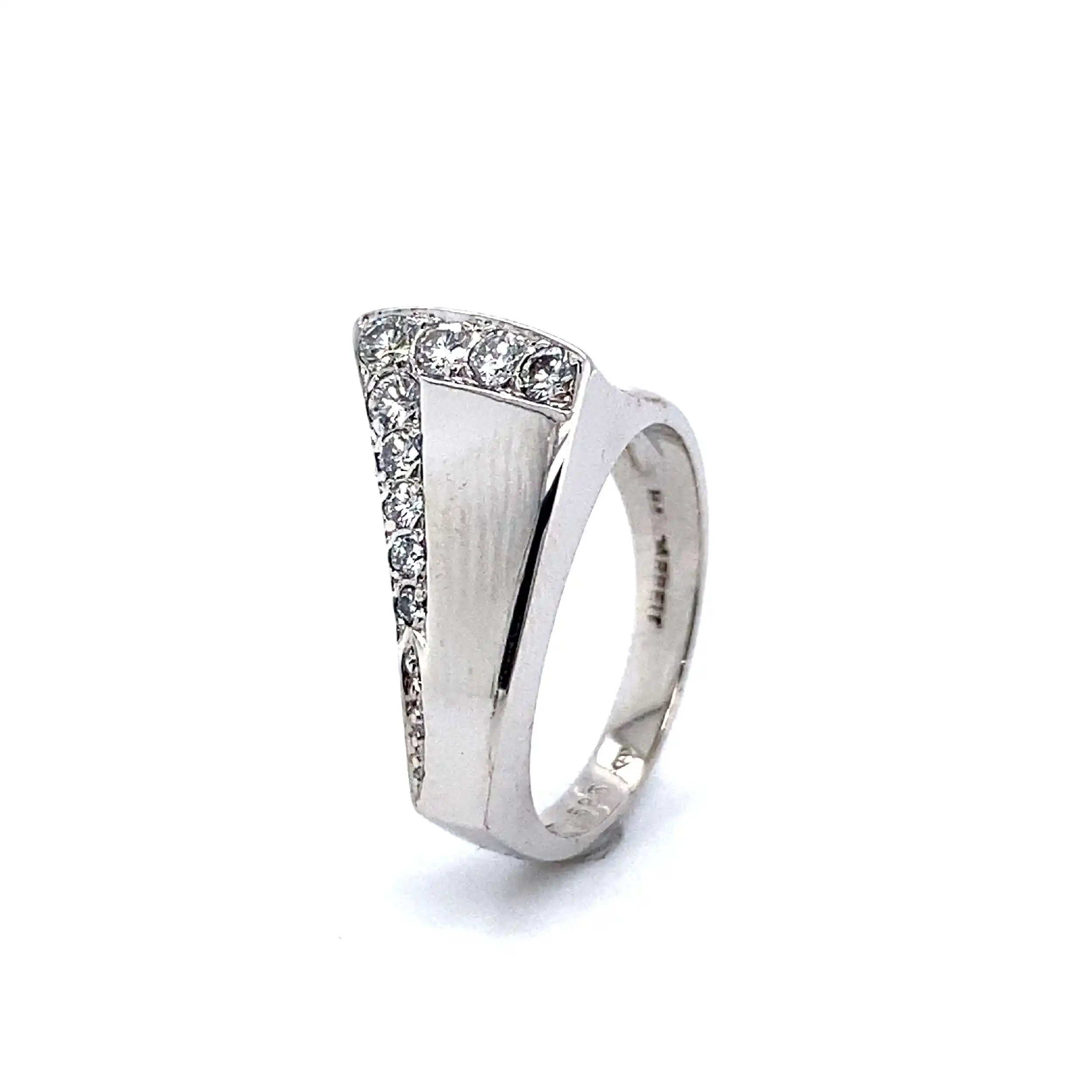 Ring Weißgold mit Brillanten, graviert mit 0,3ct W/VSI Ring Weißgold mit Brillanten, graviert mit 0,3ct W/VSI