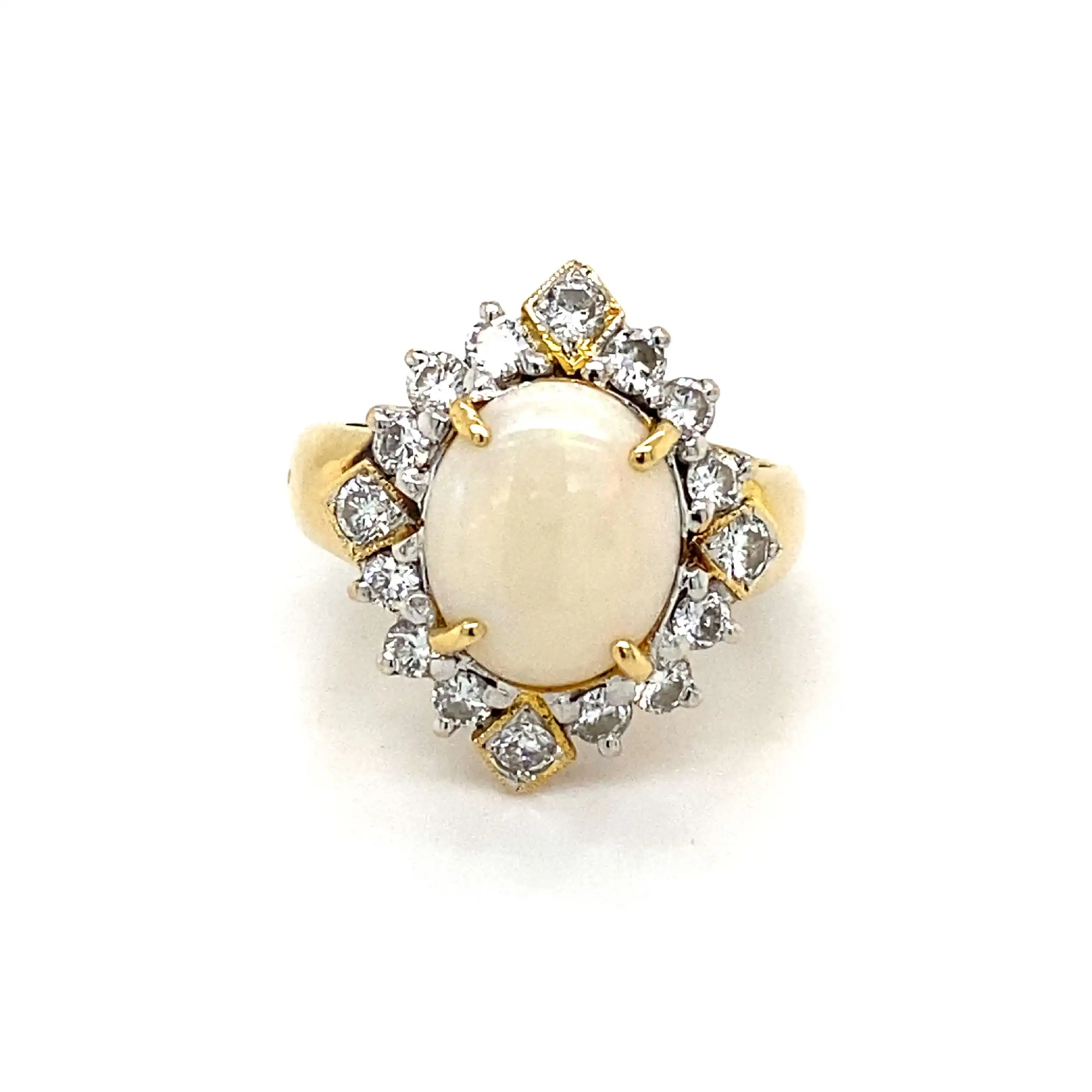 Ring Gelbgold mit Brillanten und weißen Opal, 0,9ct graviert Ring Gelbgold mit Brillanten und weißen Opal, 0,9ct graviert