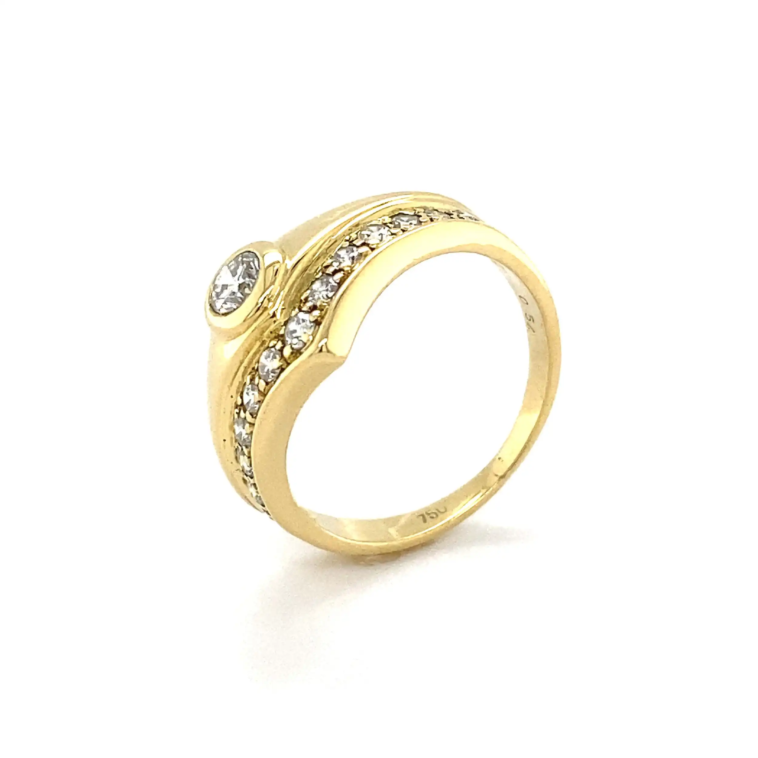 Ring Gelbgold mit Brillanten Ring Gelbgold mit Brillanten