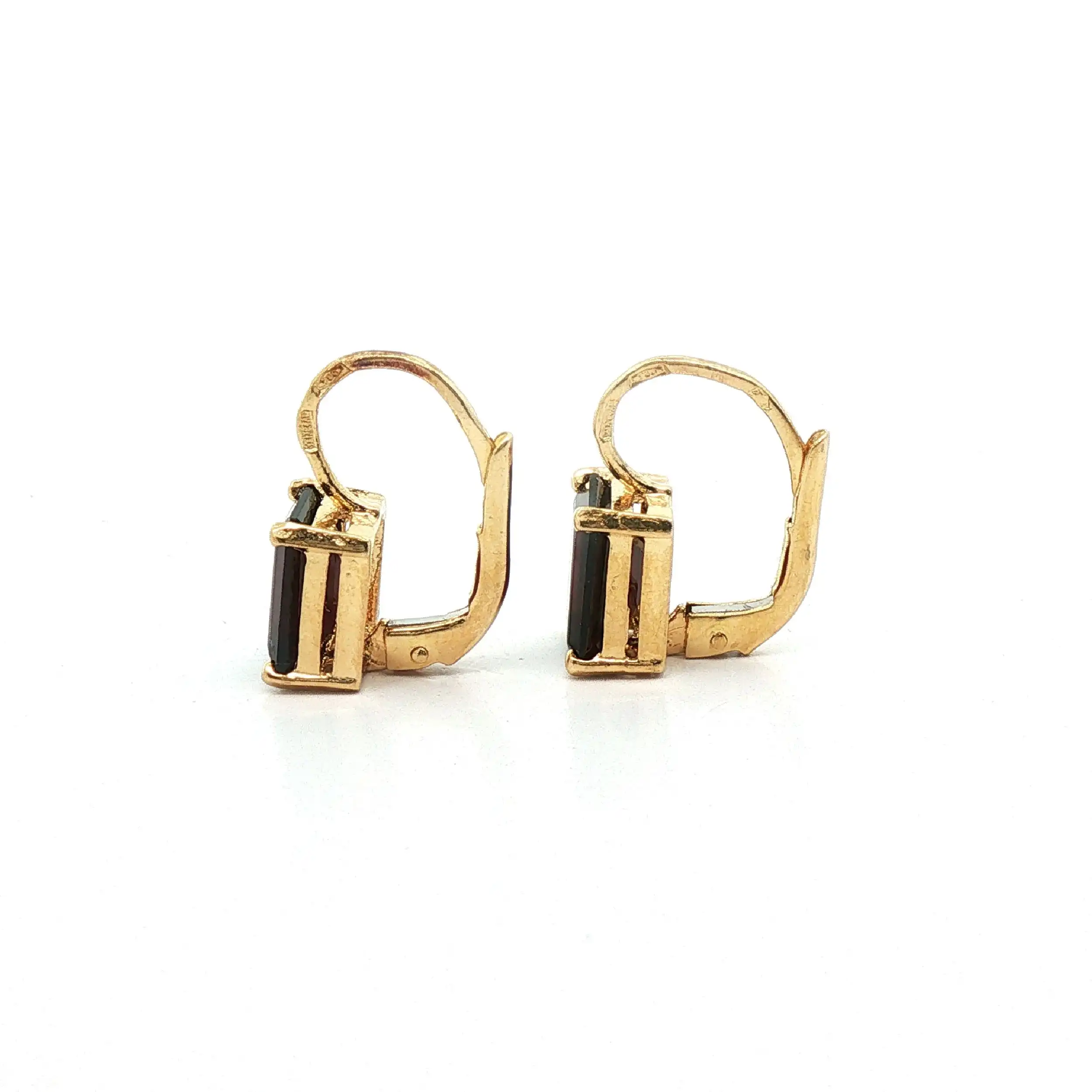 Ohrringe Gelbgold mit Granat