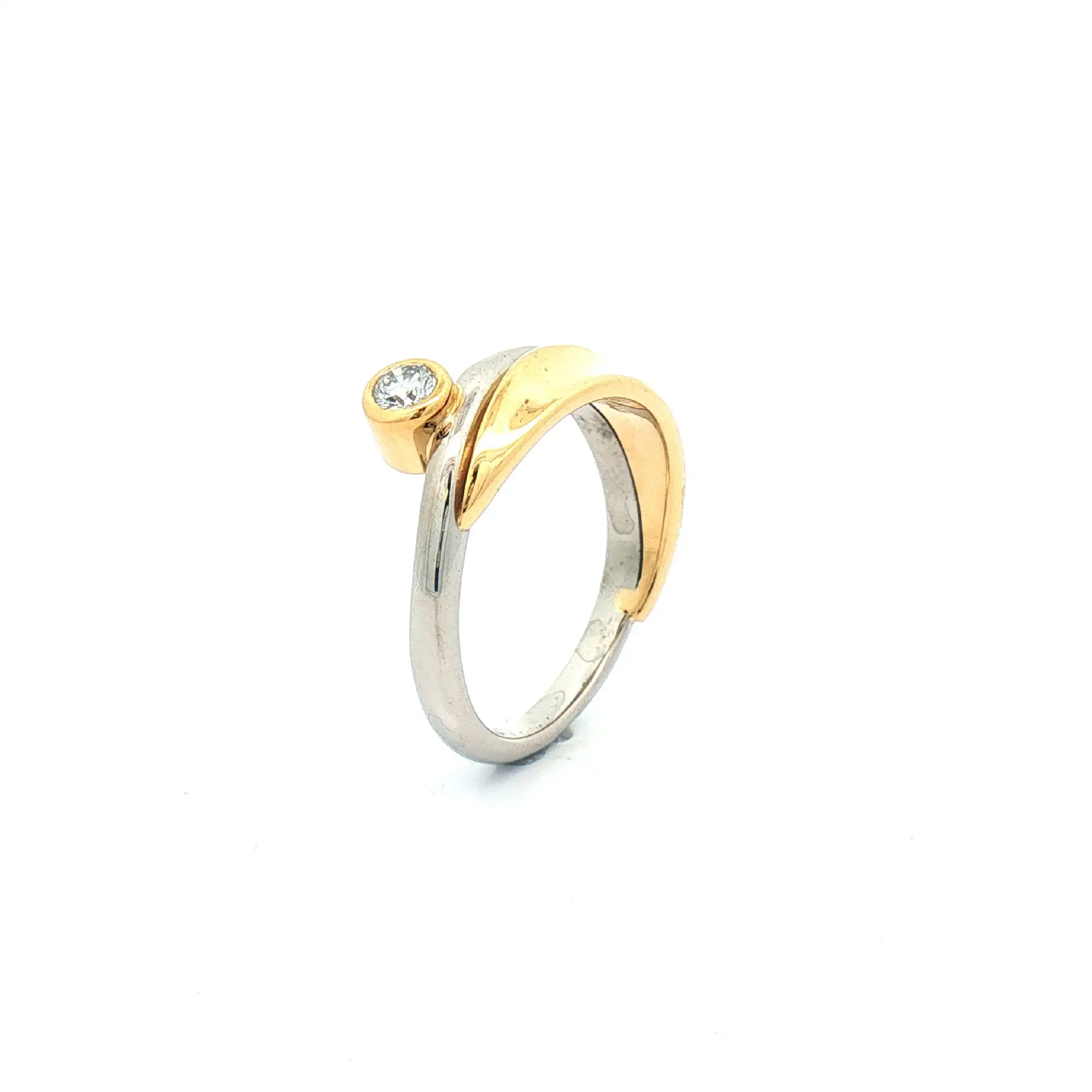 Ring Bicolor mit Brillant Platin und Gold Ring Bicolor mit Brillant Platin und Gold