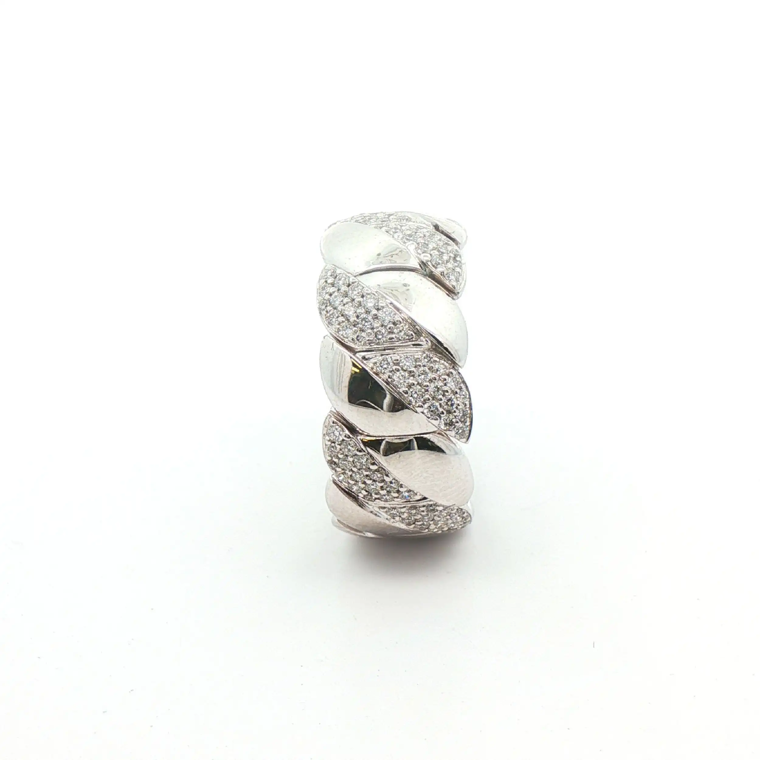 Ring Weißgold mit Brillanten Ring Weißgold mit Brillanten