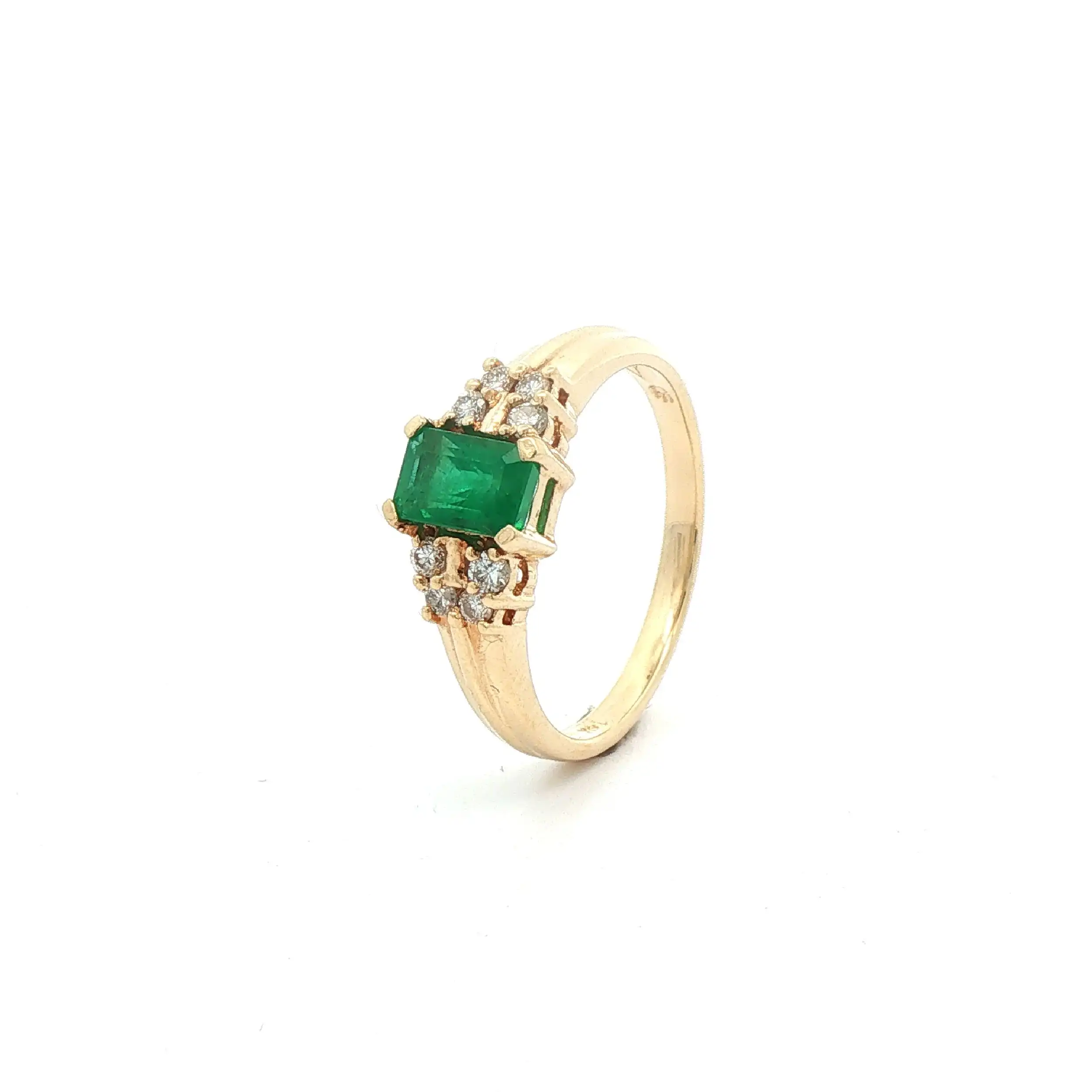 Ring Gelbgold mit Brillanten und Smaragd Ring Gelbgold mit Brillanten und Smaragd