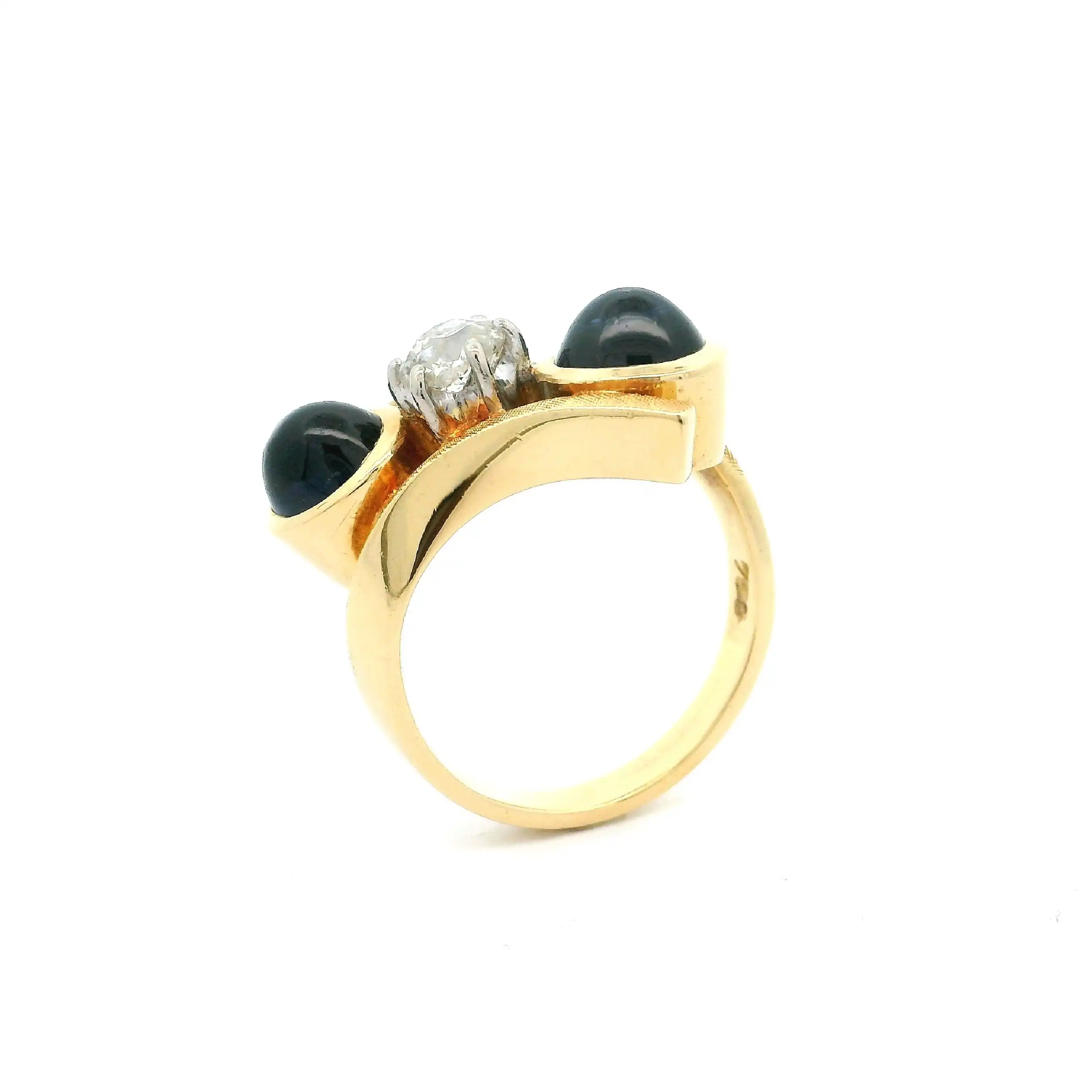 Ring Gelbgold mit Saphir Cabochon & Altschliff-Brillant