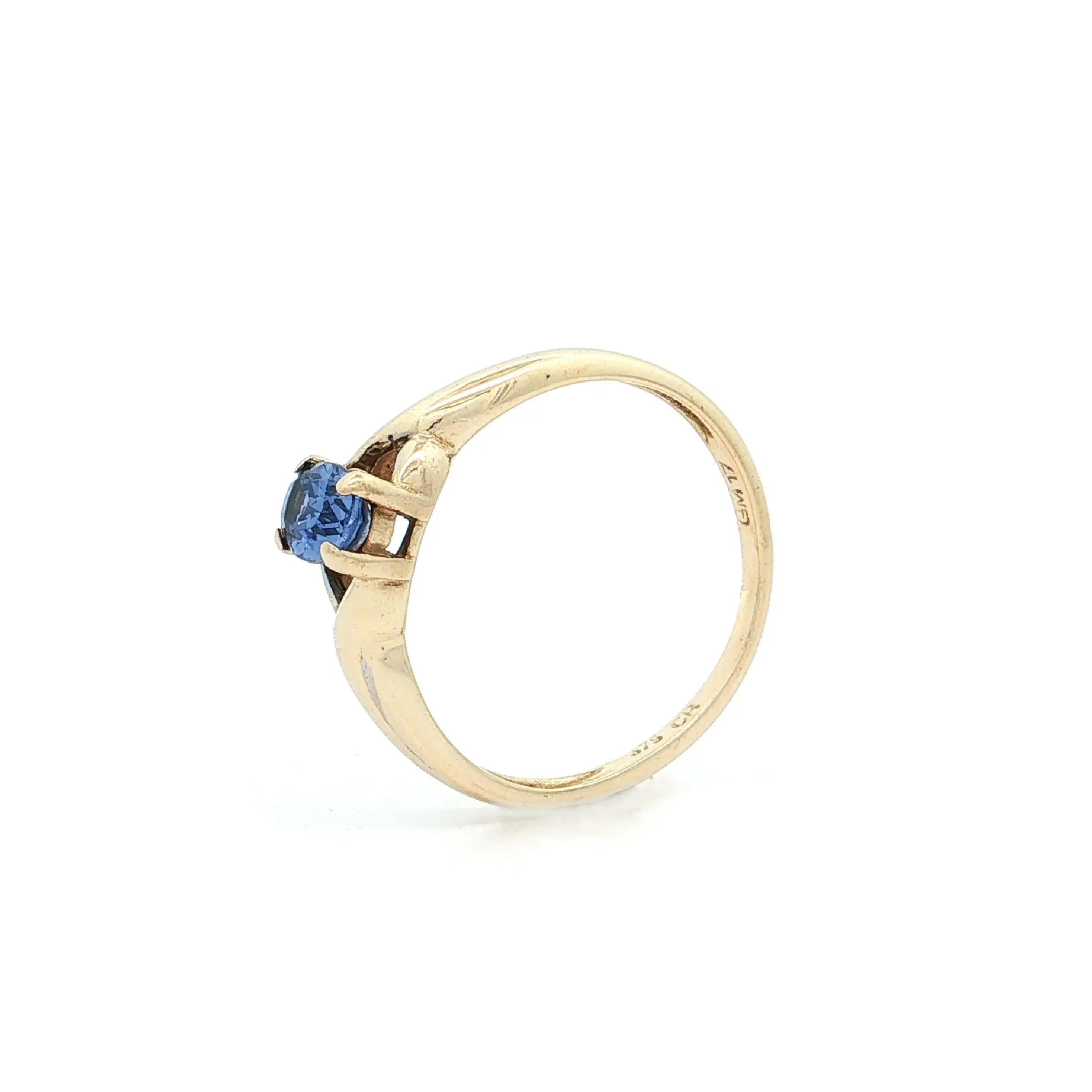 Ring Gelbgold mit synthetischem Korund