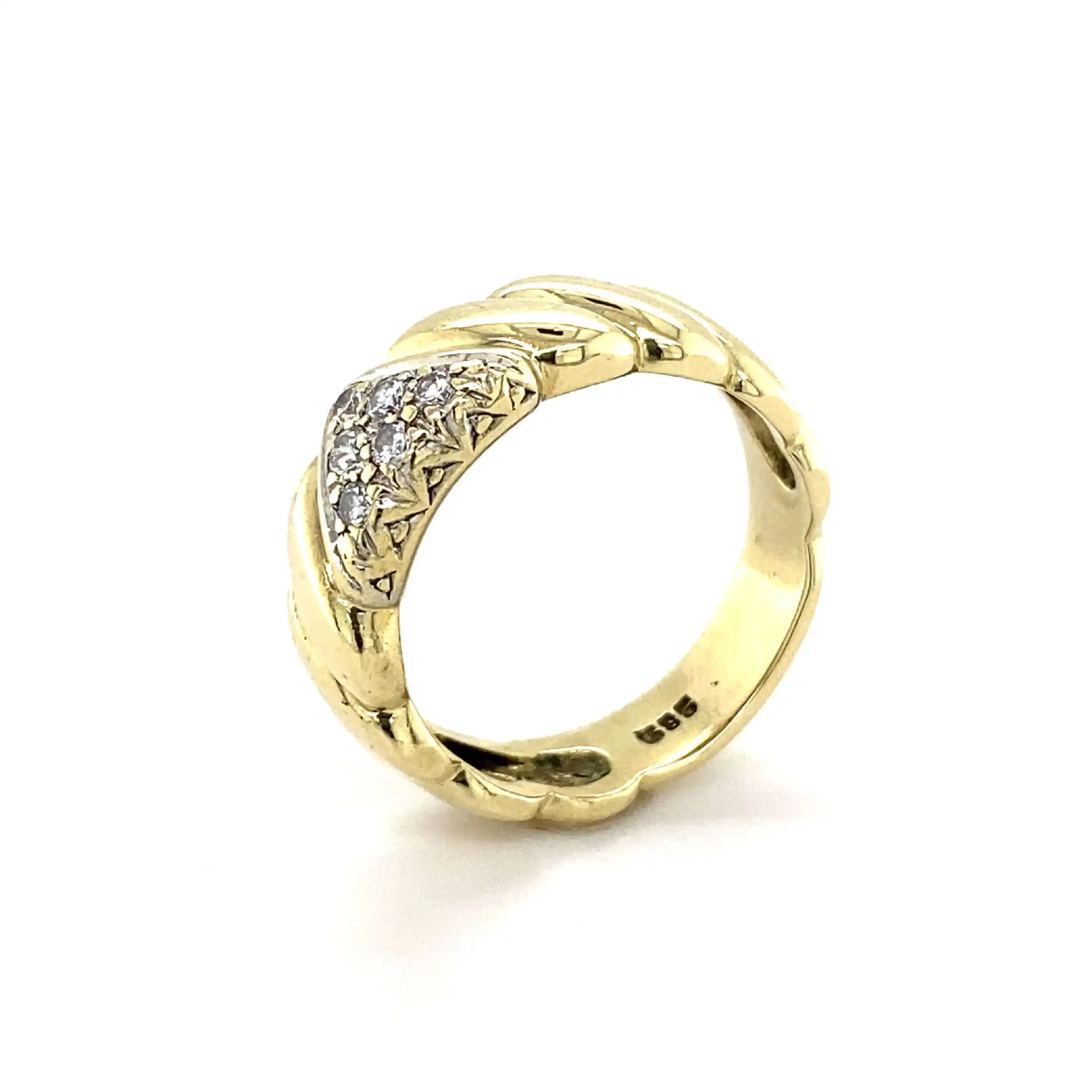 Ring Gelbgold mit Brillanten in Pavé-Fassung Ring Gelbgold mit Brillanten in Pavé-Fassung