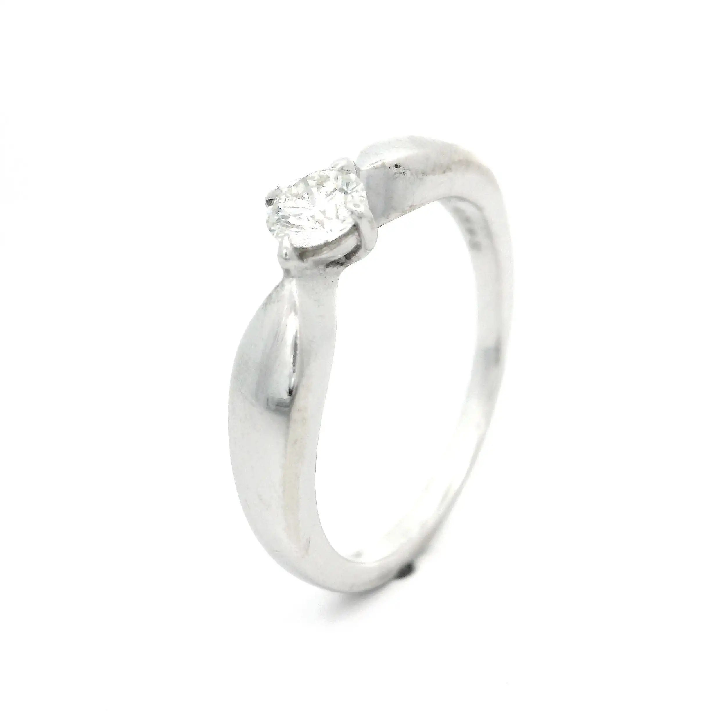 Ring Weißgold Christ, graviert mit 0,25 W-SI Ring Weißgold Christ, graviert mit 0,25 W-SI