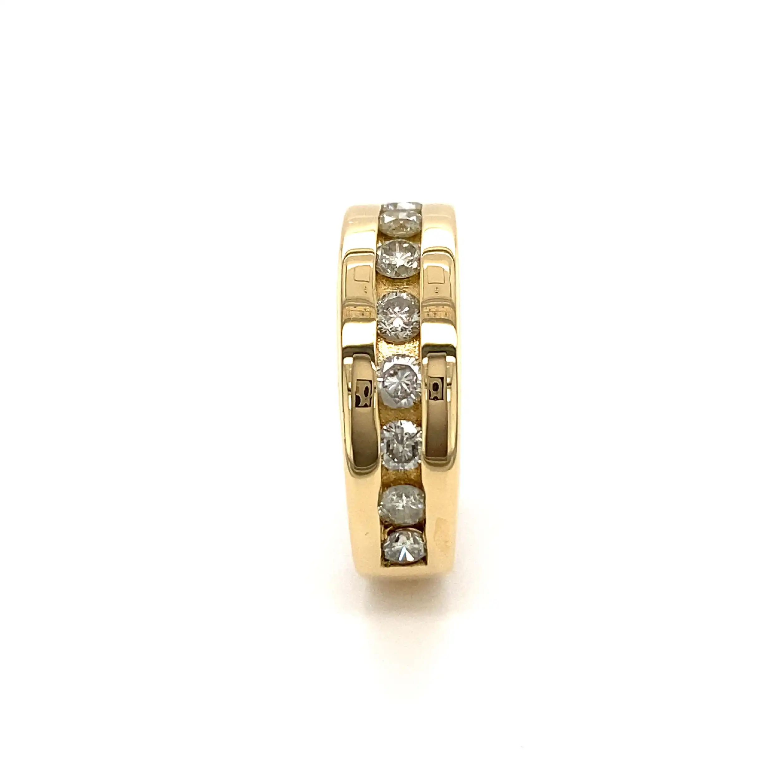 Ring Gelbgold mit Brillanten, graviert mit 1.00ct. Ring Gelbgold mit Brillanten, graviert mit 1.00ct.