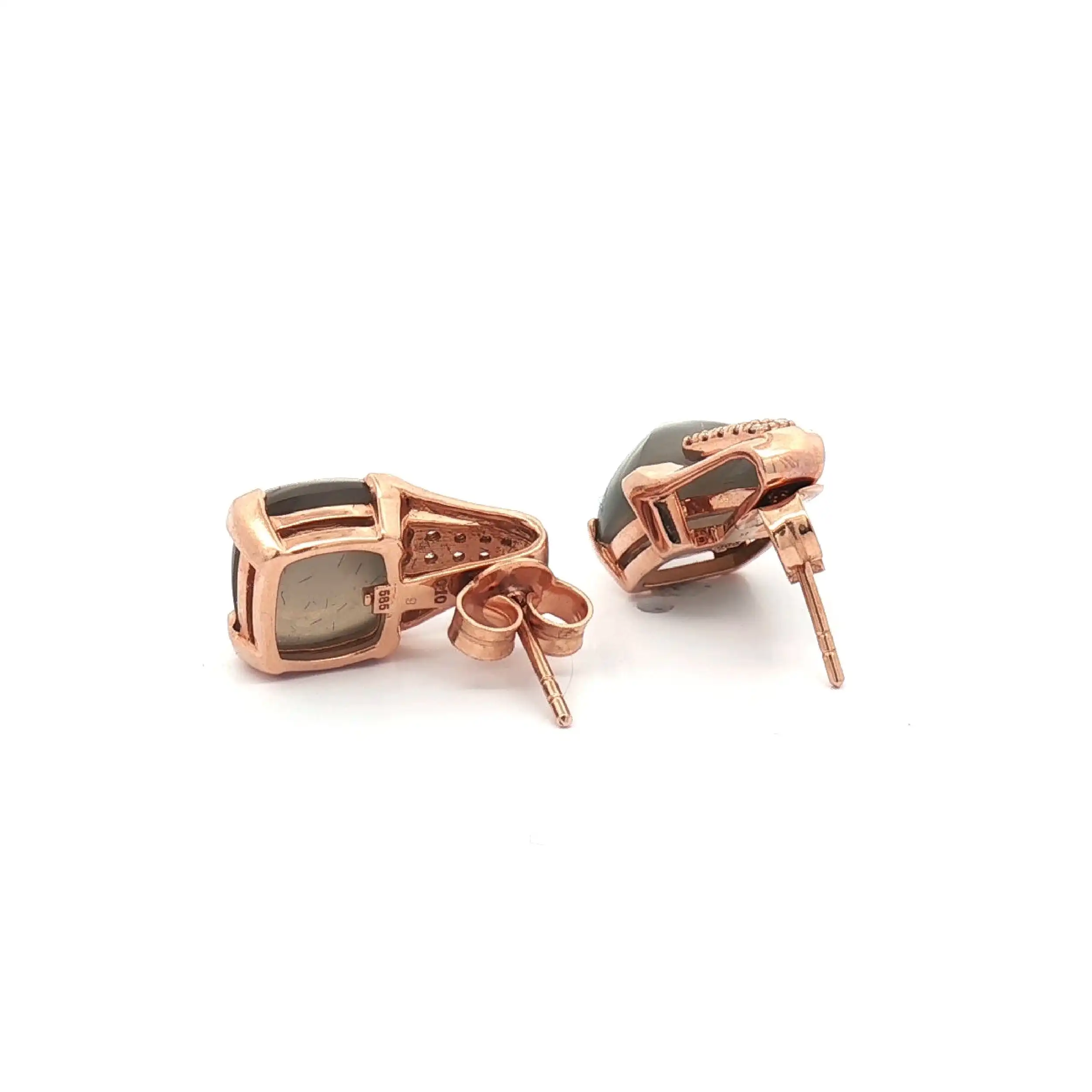 Ohrstecker Roségold mit 20 Brillanten und Mondstein Cabochon