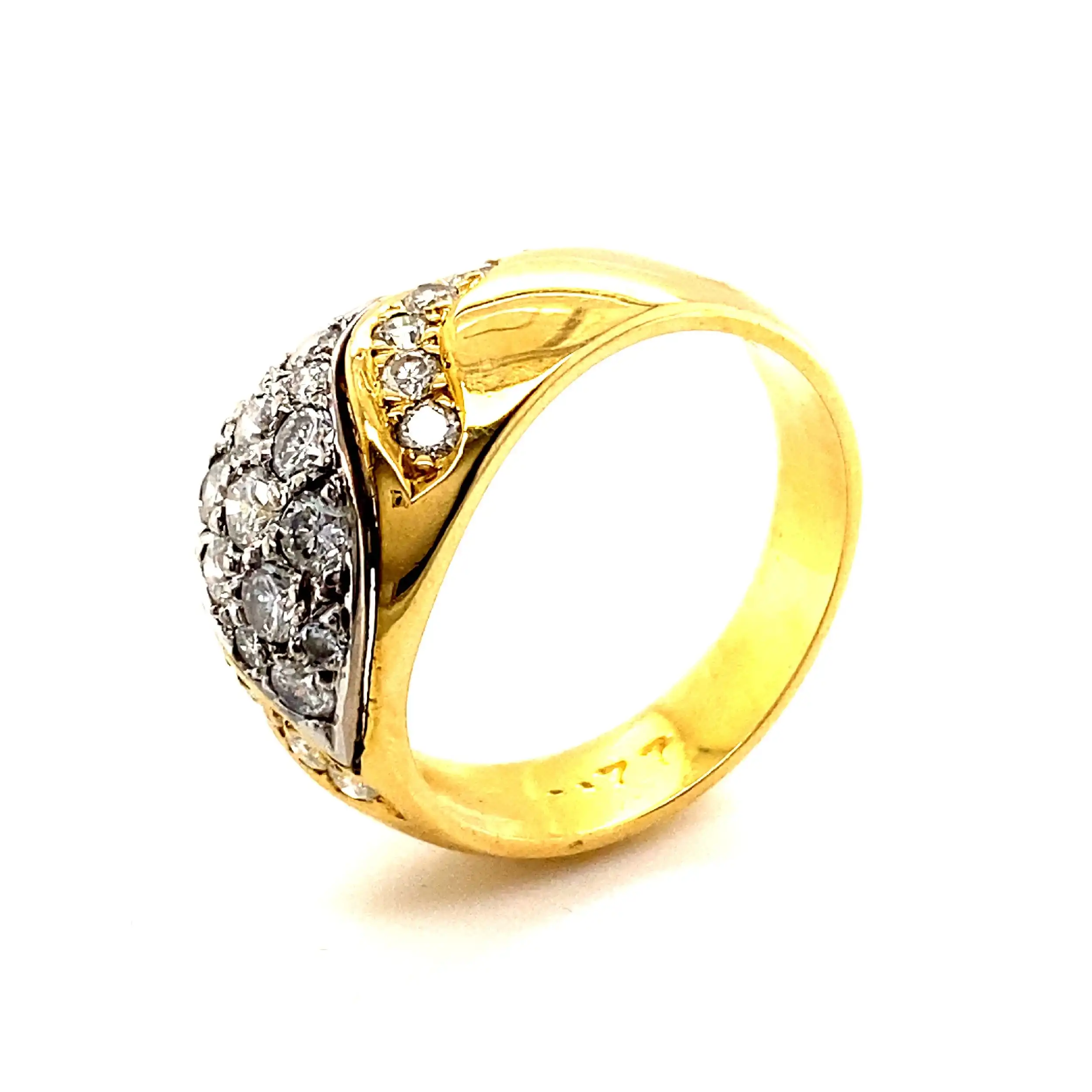 Ring Bicolor mit Brillanten, graviert mit 0,77ct. Ring Bicolor mit Brillanten, graviert mit 0,77ct.