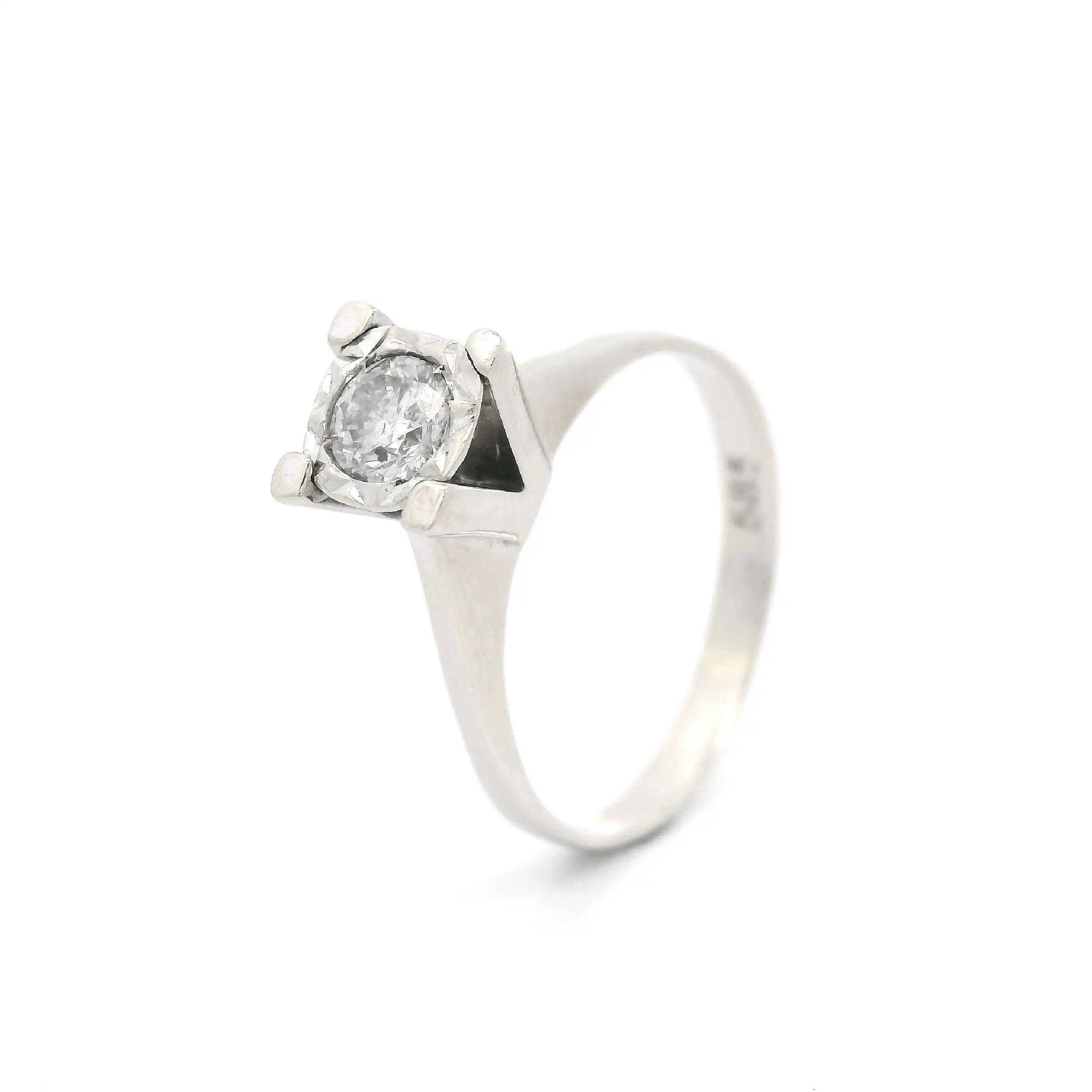 Ring Weißgold mit Brillant Ring Weißgold mit Brillant