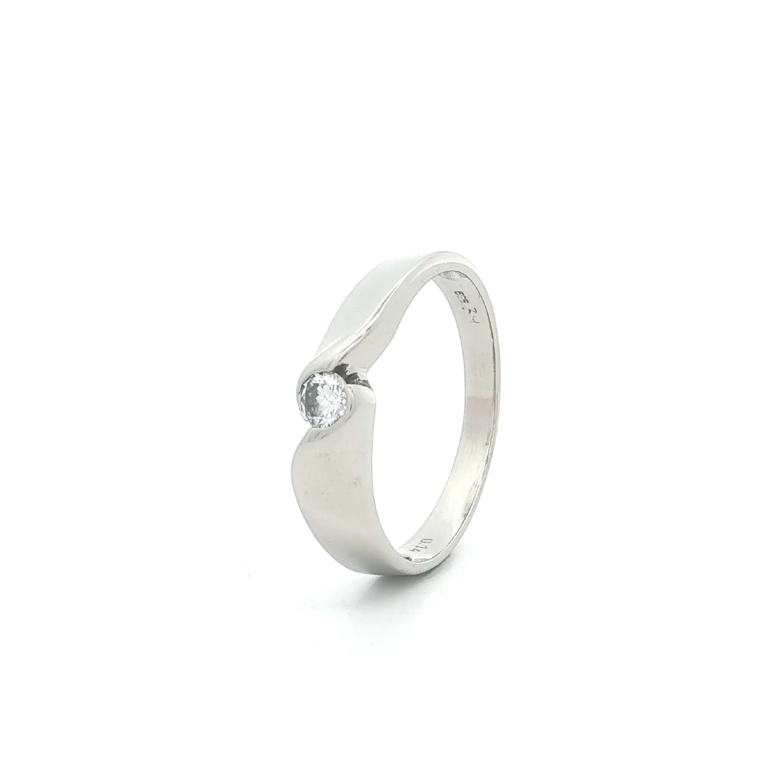 Ring Weißgold mit Brillant, graviert mit 0,14ct