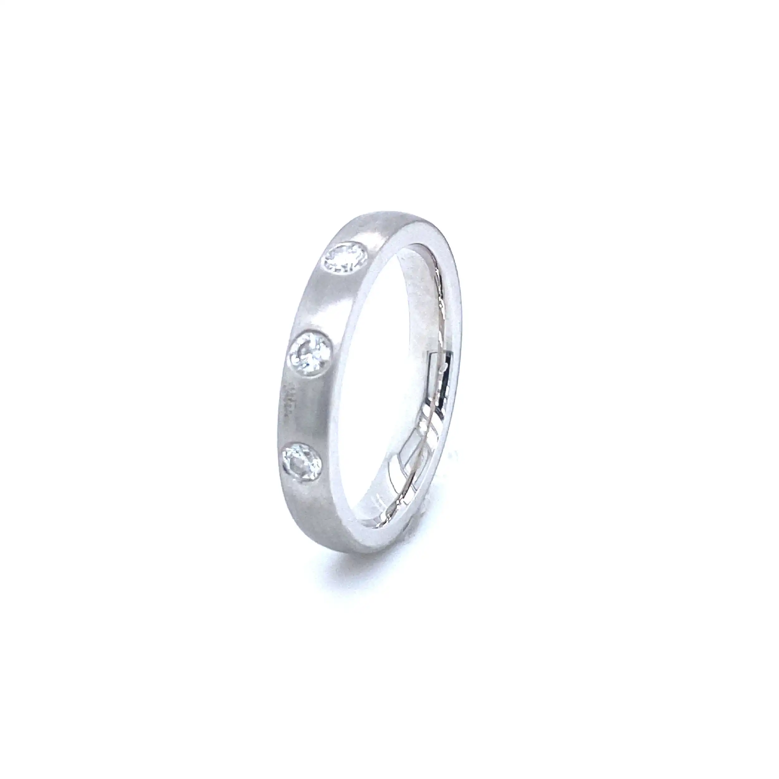 Ring Weißgold mit Brillanten Ring Weißgold mit Brillanten