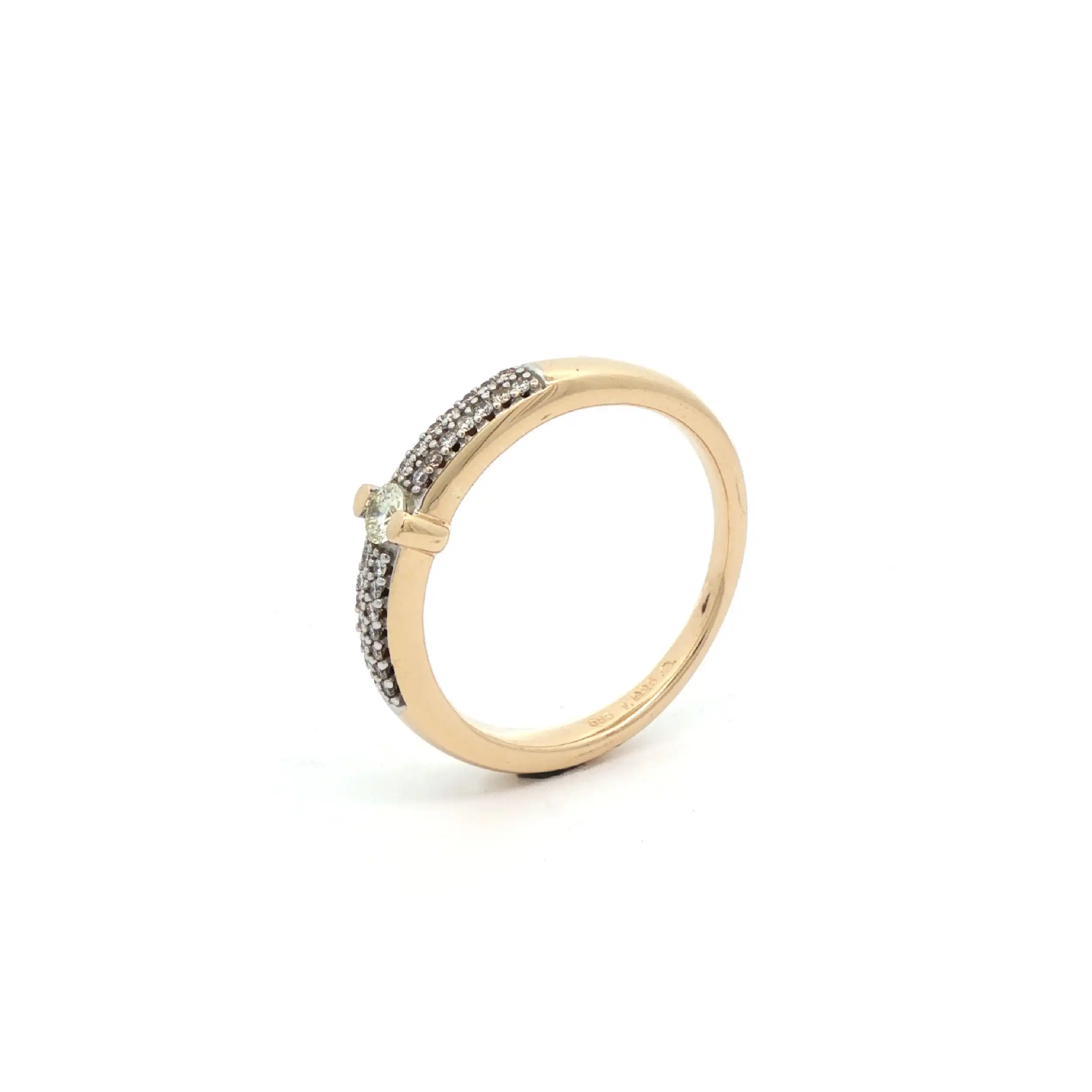 Ring Gelbgold mit Brillanten Ring Gelbgold mit Brillanten