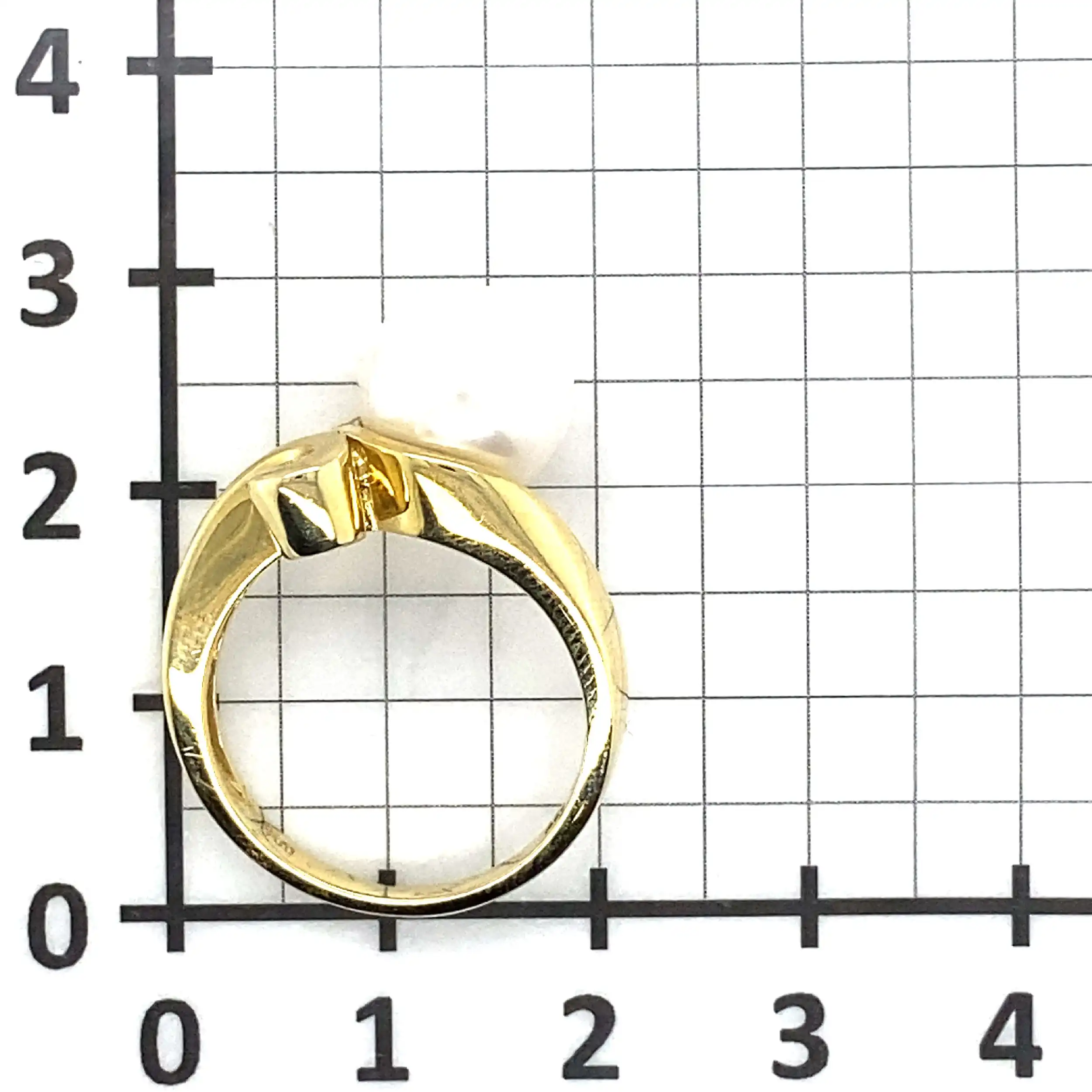 Ring Gelbgold mit Perle und Brillant, graviert mit 0,04ct Ring Gelbgold mit Perle und Brillant, graviert mit 0,04ct
