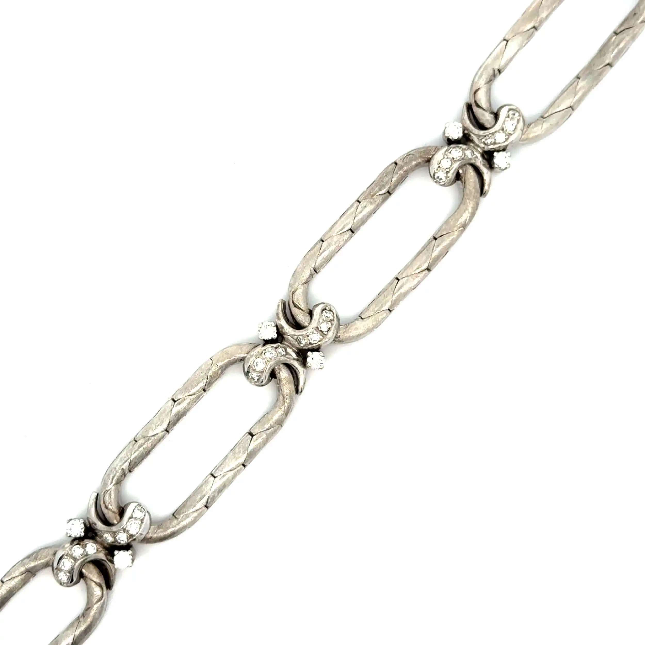 Armband Weißgold teilmattiert mit Brillanten, graviert mit 1,22ct. Armband Weißgold teilmattiert mit Brillanten, graviert mit 1,22ct.
