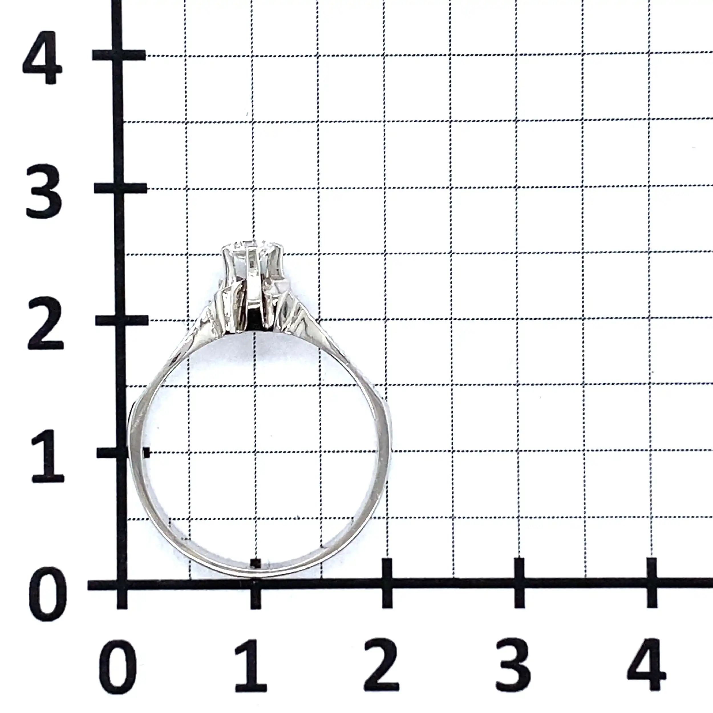 Ring Weißgold mit Brillant, graviert mit 0,15ct.