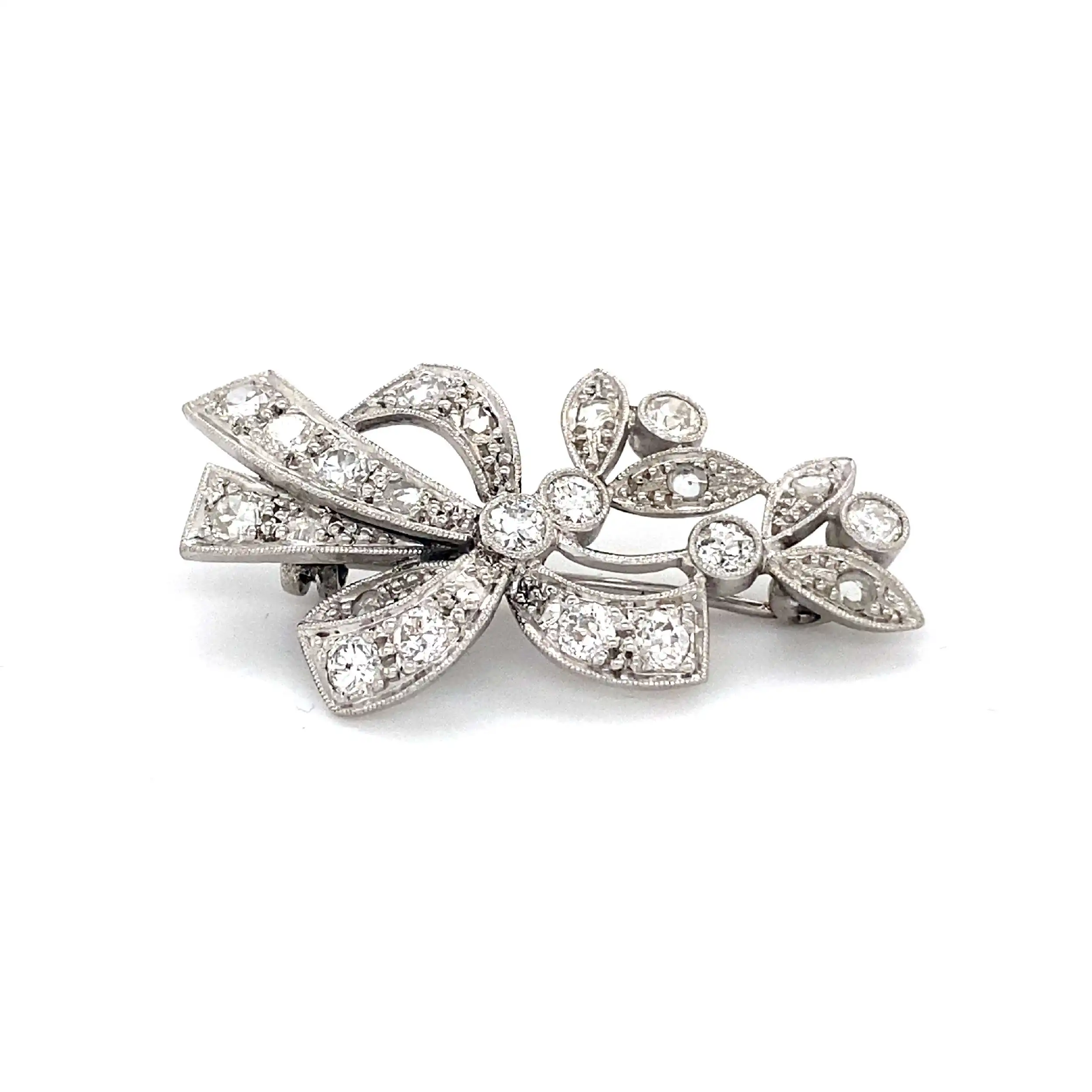 Brosche Weißgold mit Brillanten und Diamanten Brosche Weißgold mit Brillanten und Diamanten