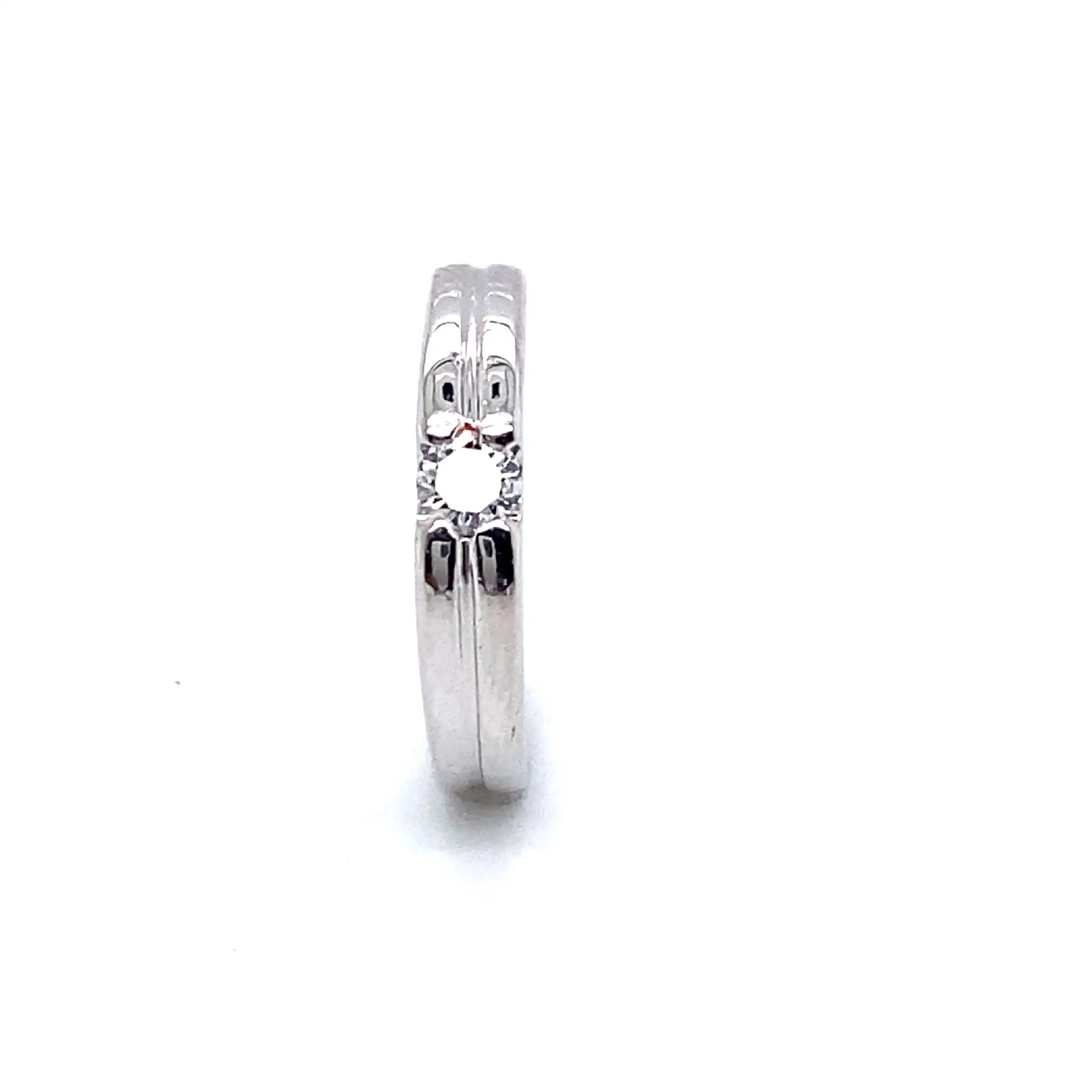 Ring Weißgold mit Brillant, graviert mit 0,15ct Ring Weißgold mit Brillant, graviert mit 0,15ct