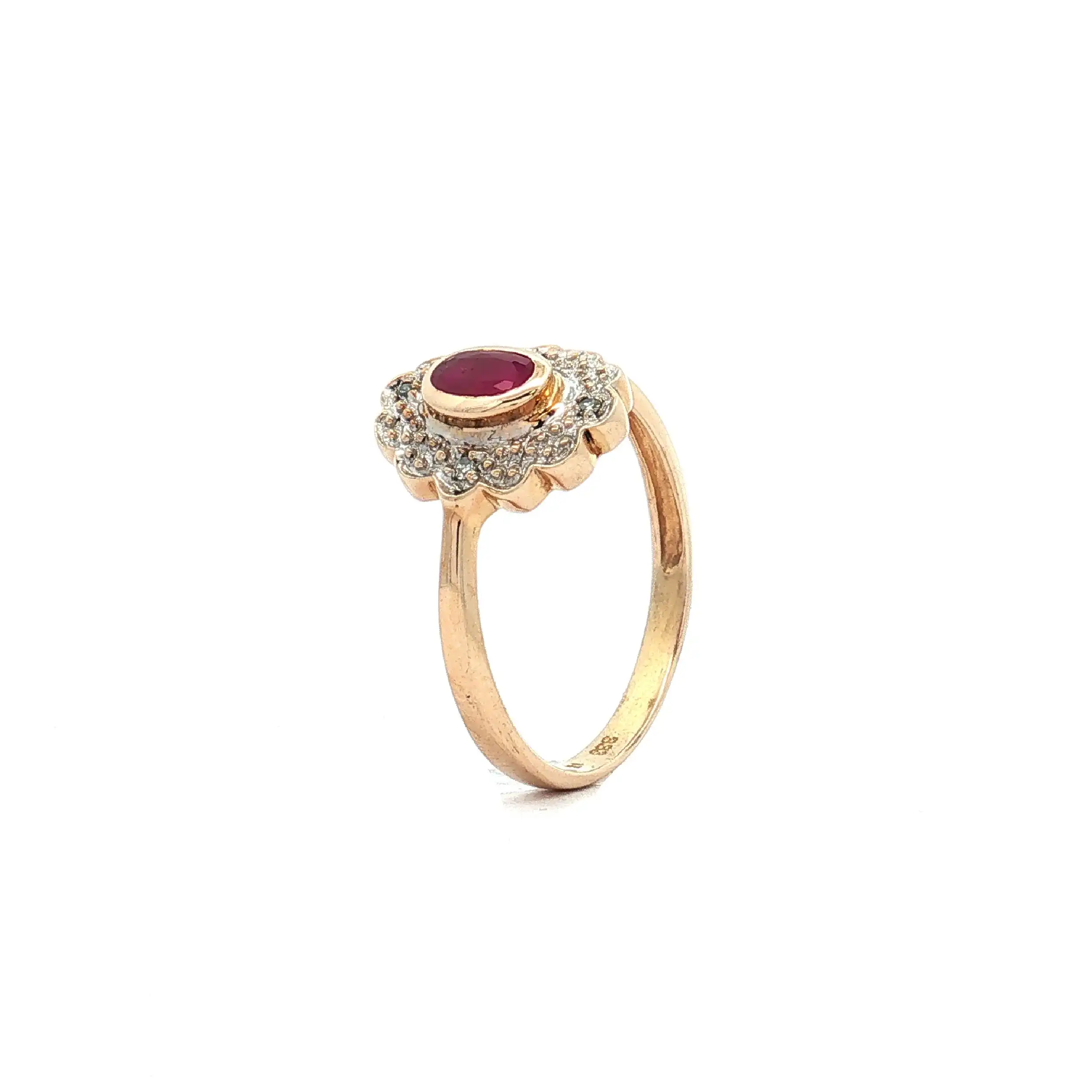 Ring Bicolor mit Rubin und Diamanten Ring Bicolor mit Rubin und Diamanten