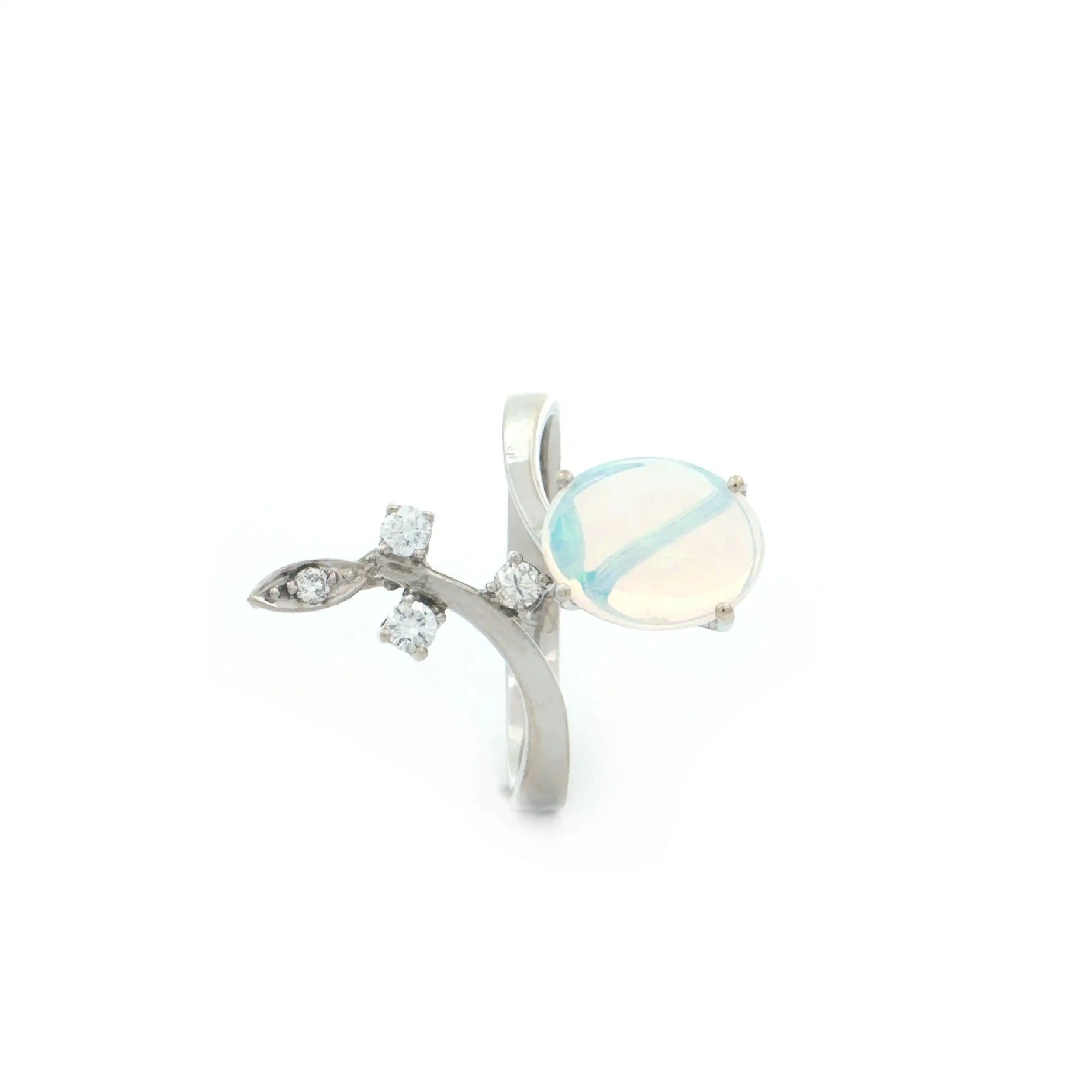 Ring Weißgold mit Opal und weißen Saphiren