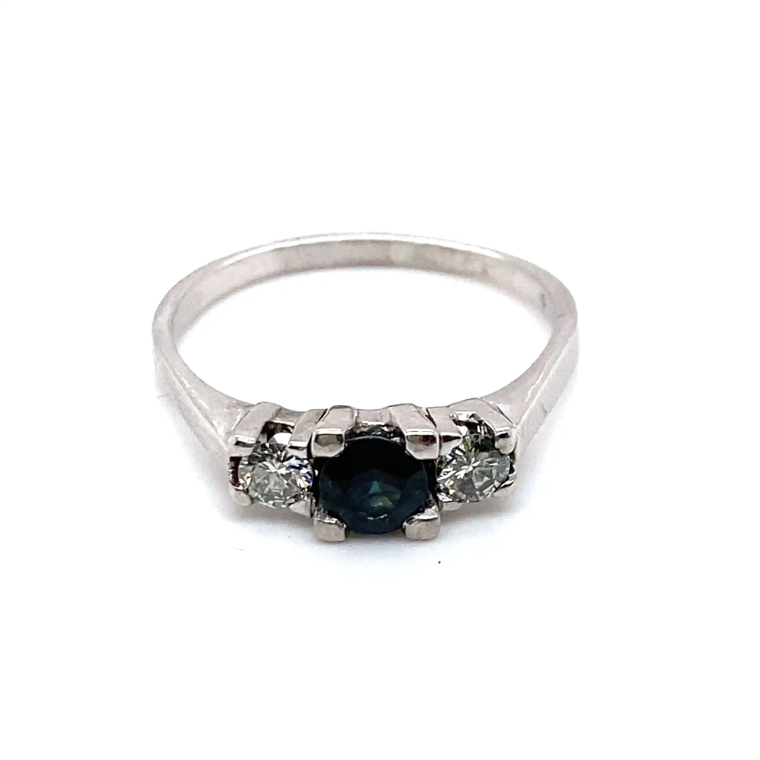 Damenring mit Saphir und Brillanten ca. 0,30 ct Damenring mit Saphir und Brillanten ca. 0,30 ct