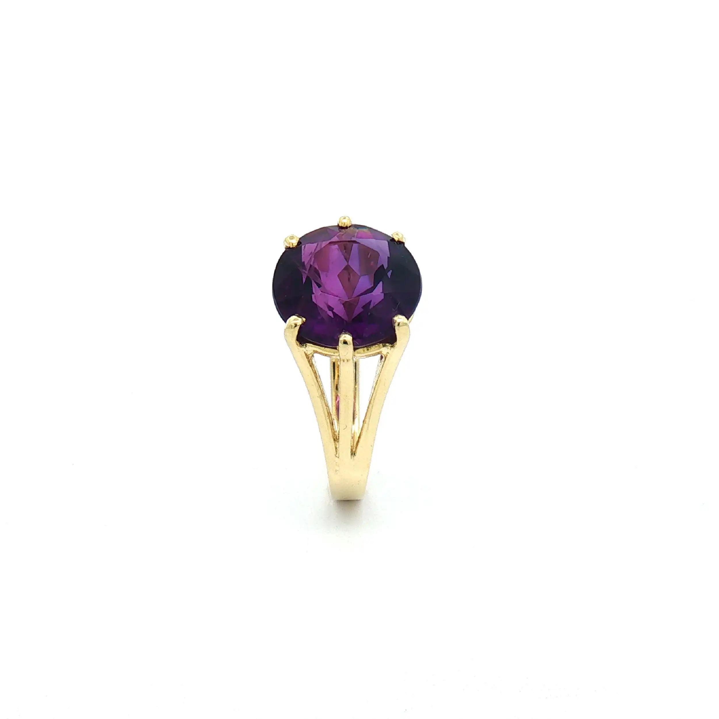 Ring Gelbgold mit Amethyst Ring Gelbgold mit Amethyst