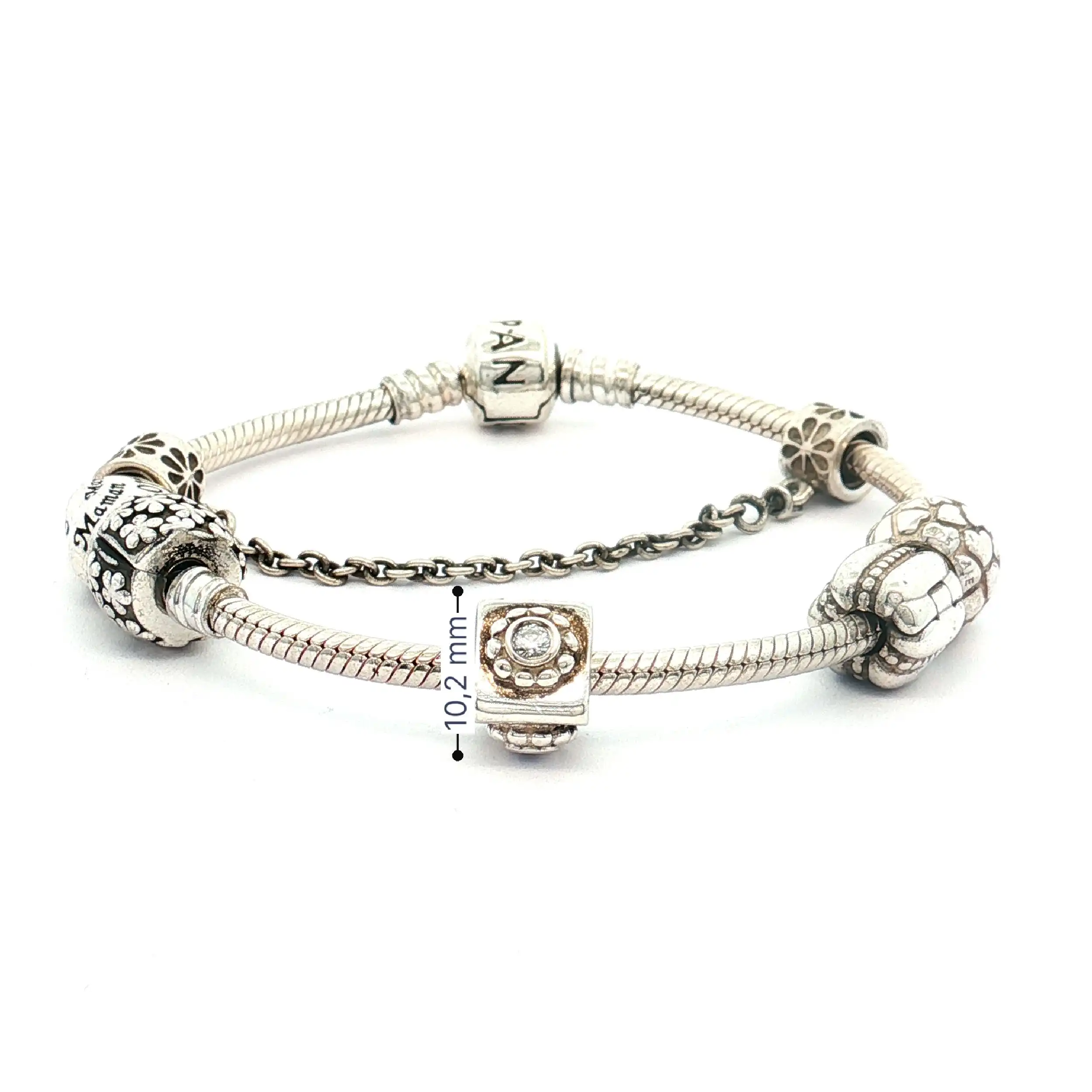 Armband Pandora mit 6 Charms Armband Pandora mit 6 Charms