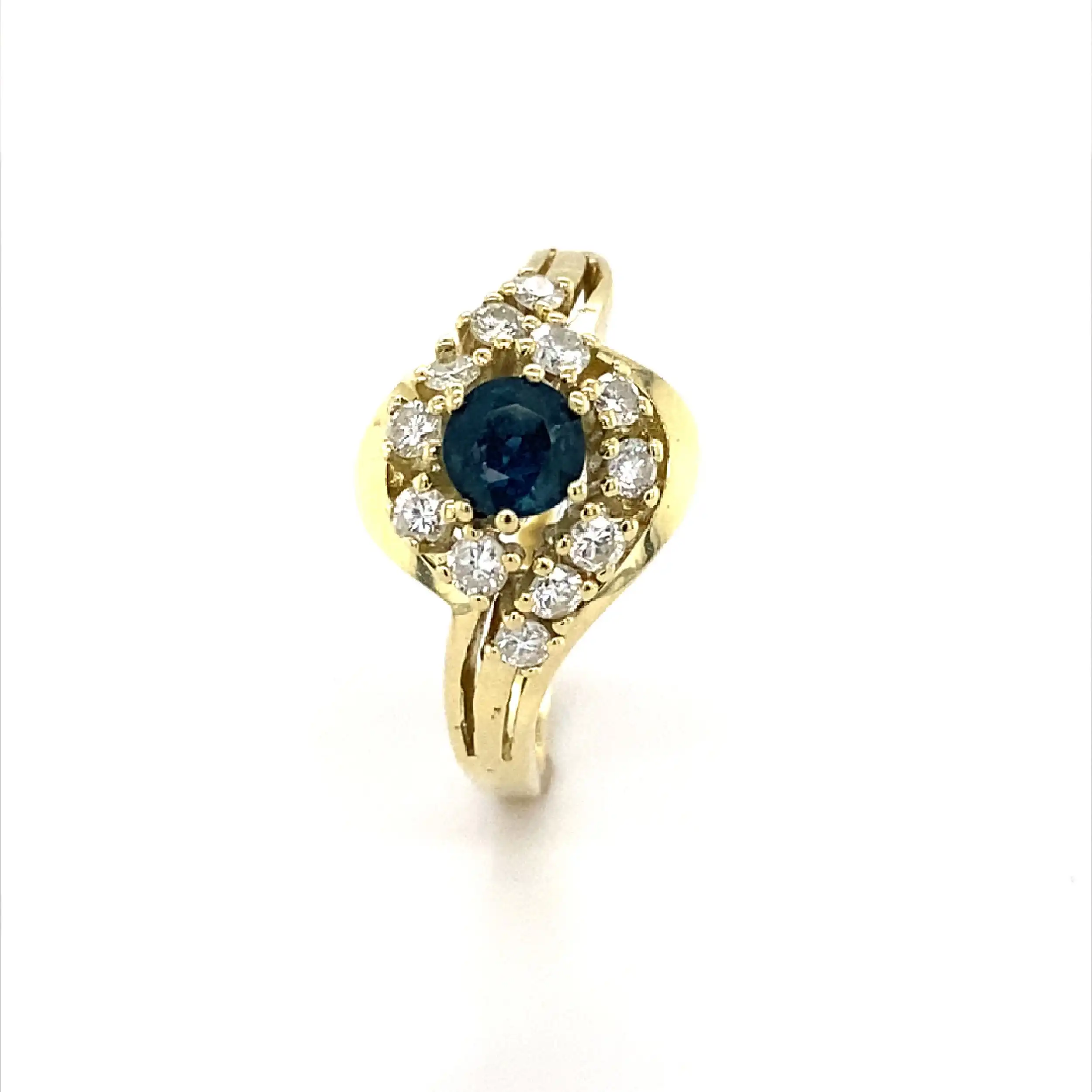 Ring Gelbgold mit Saphir und Brillanten Ring Gelbgold mit Saphir und Brillanten