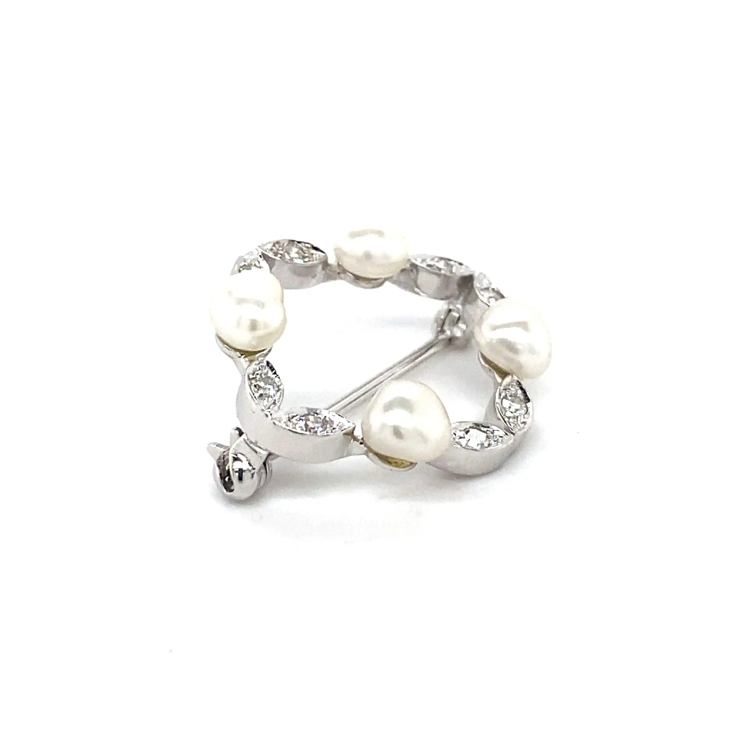Brosche Weißgold mit Perlen und Diamanten Brosche Weißgold mit Perlen und Diamanten