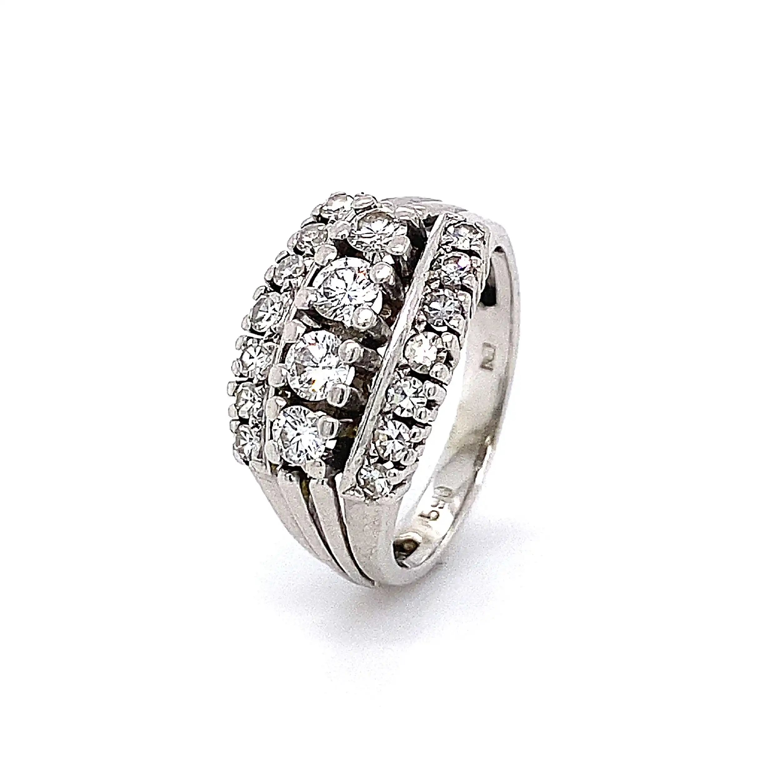 Ring Weißgold mit Brillanten und Diamanten Ring Weißgold mit Brillanten und Diamanten