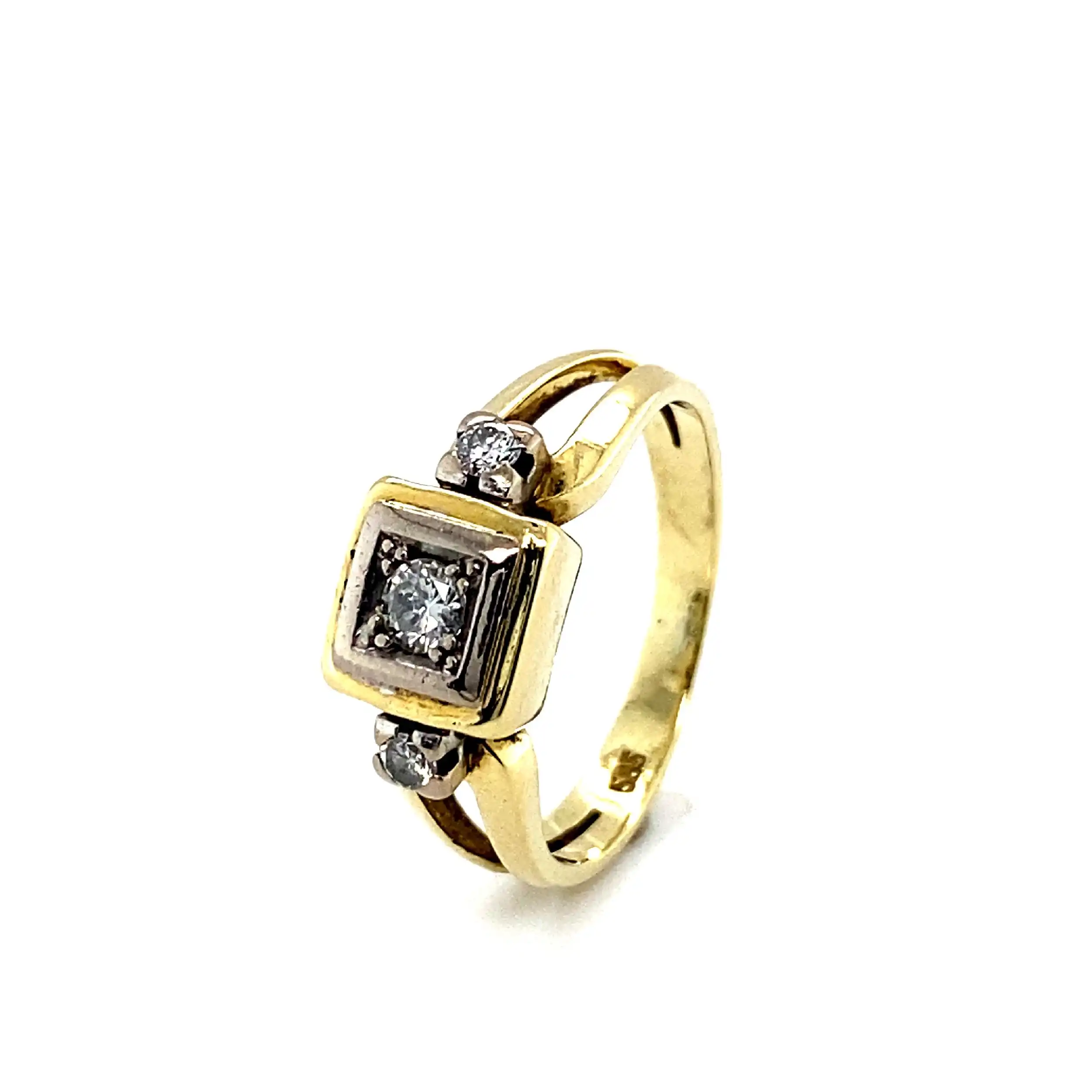 Ring Gelbgold mit 3 Brillanten Ring Gelbgold mit 3 Brillanten