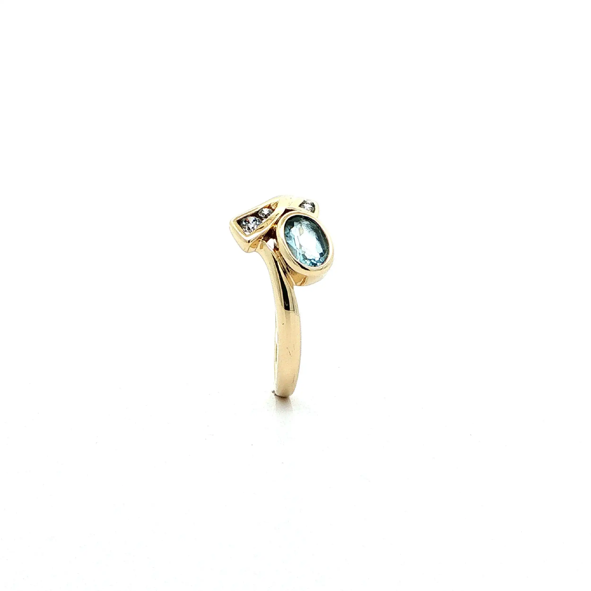 Ring Gelbgold mit hellblauem Farbstein & Zirkonia