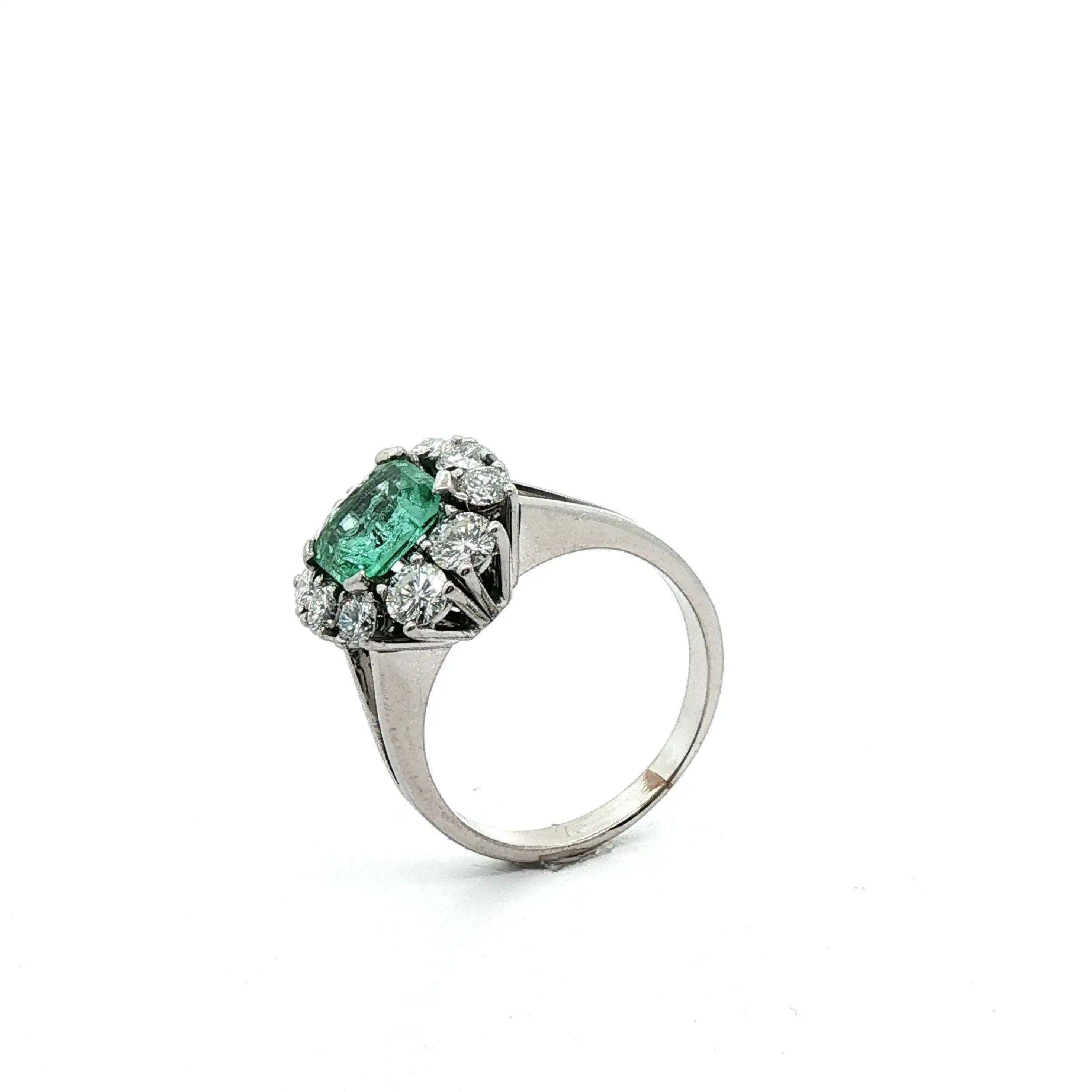 Ring Weißgold mit Smaragd und Brillanten