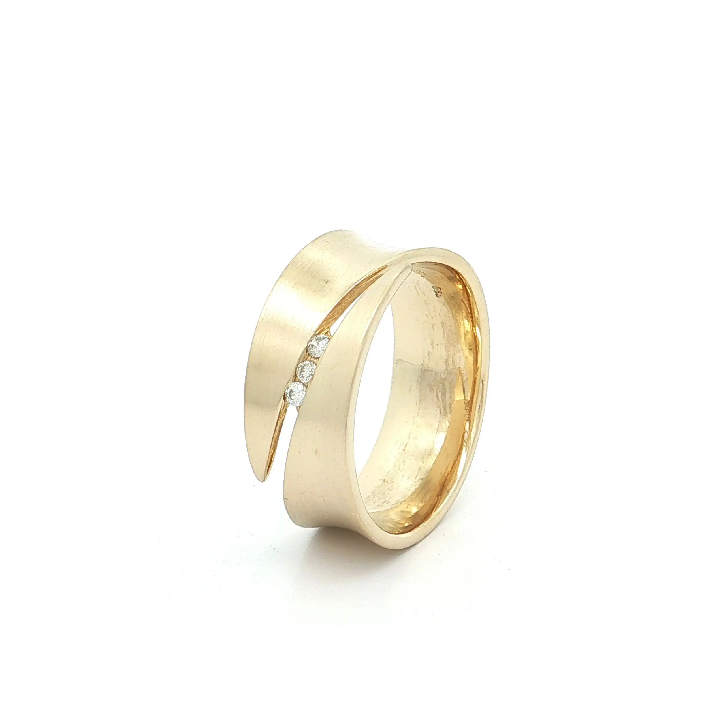 Ring Gelbgold mattiert mit Brillanten